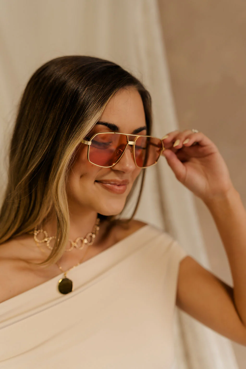 I-Sea: Bliss Sunglasses in Gold & Amber - Image 2
