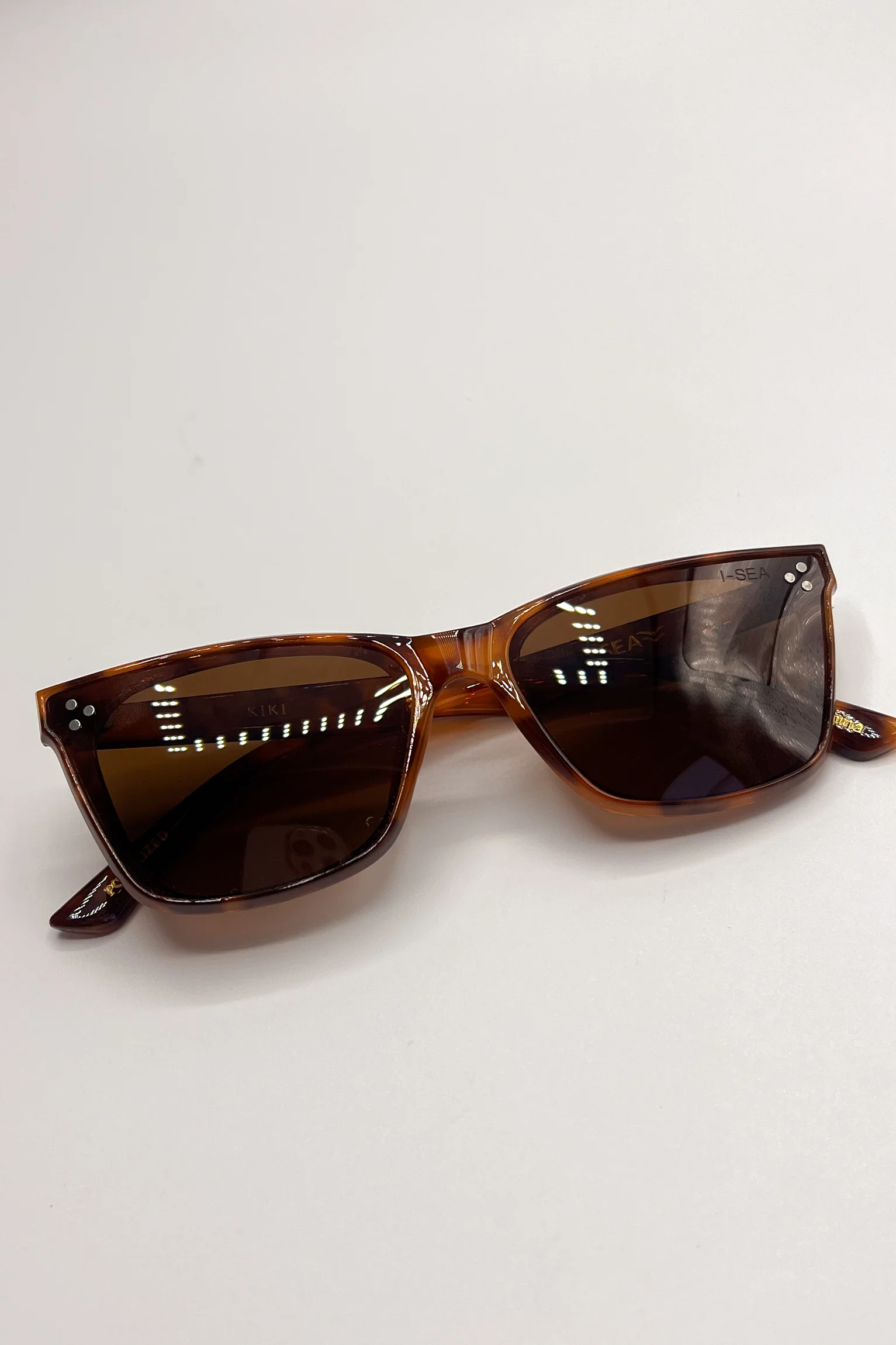 I-SEA: Kiki Tortoise Brown Polarized Sunglasses - Image 3