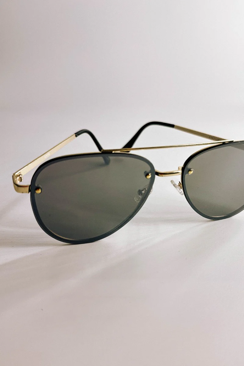 I-Sea: River Sunglasses in Gold & Silver - Image 3