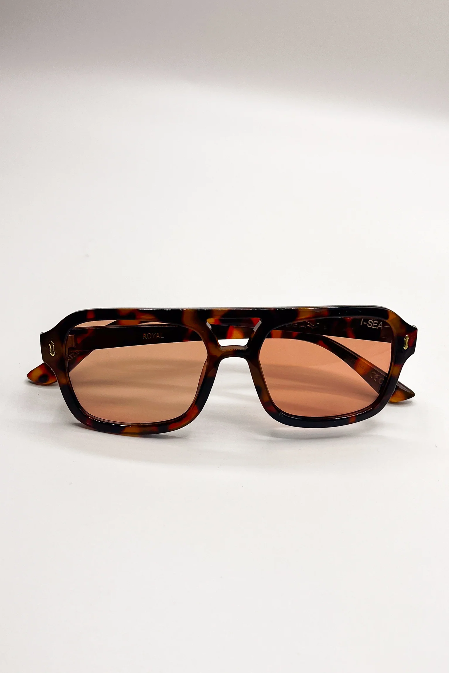 I-SEA: Royal Tortoise & Peach Polarized Sunglasses - Image 3