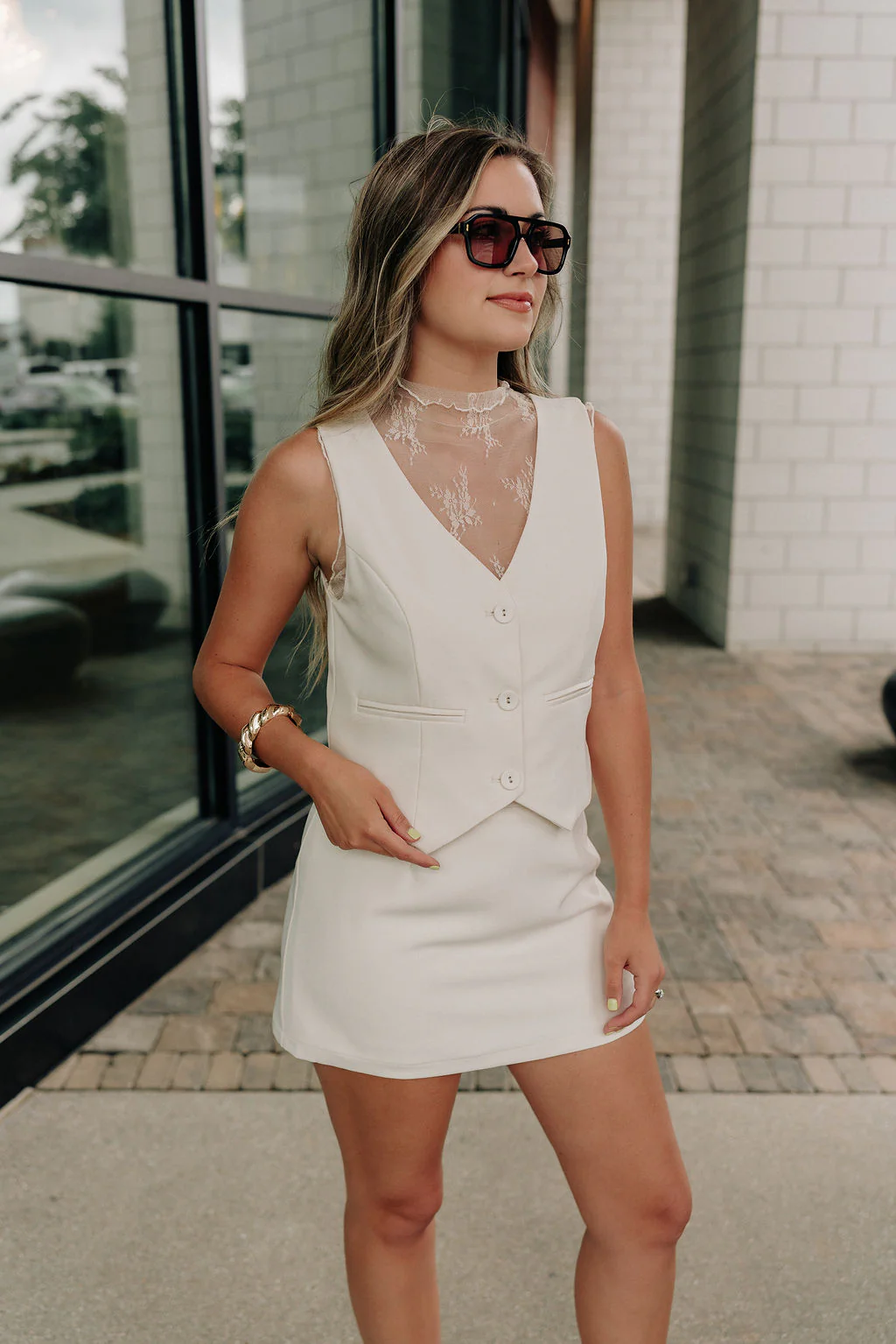 Isabella Cream Button-Up Vest - Image 3