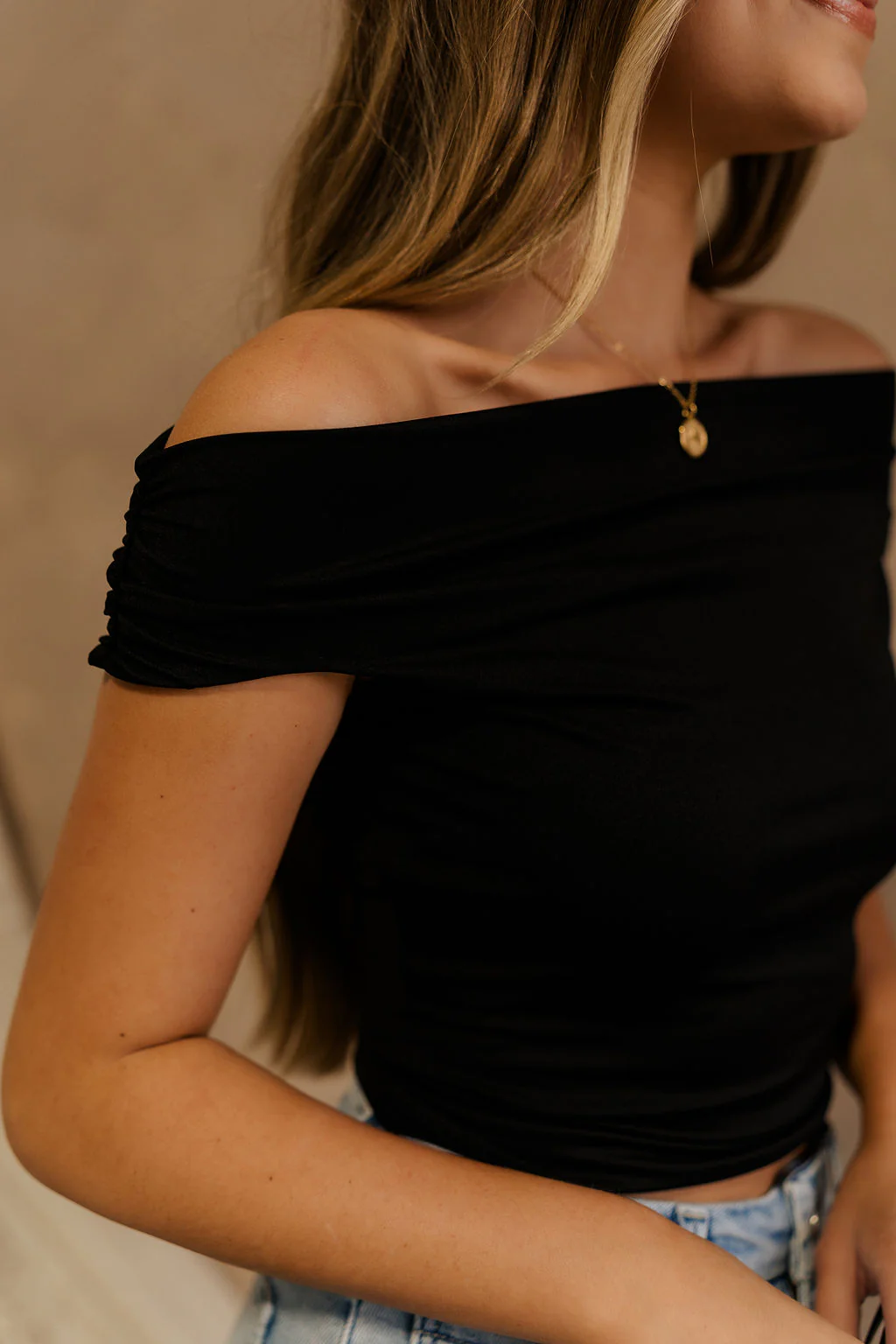 Isabella Off The Shoulder Cropped Top - Image 3
