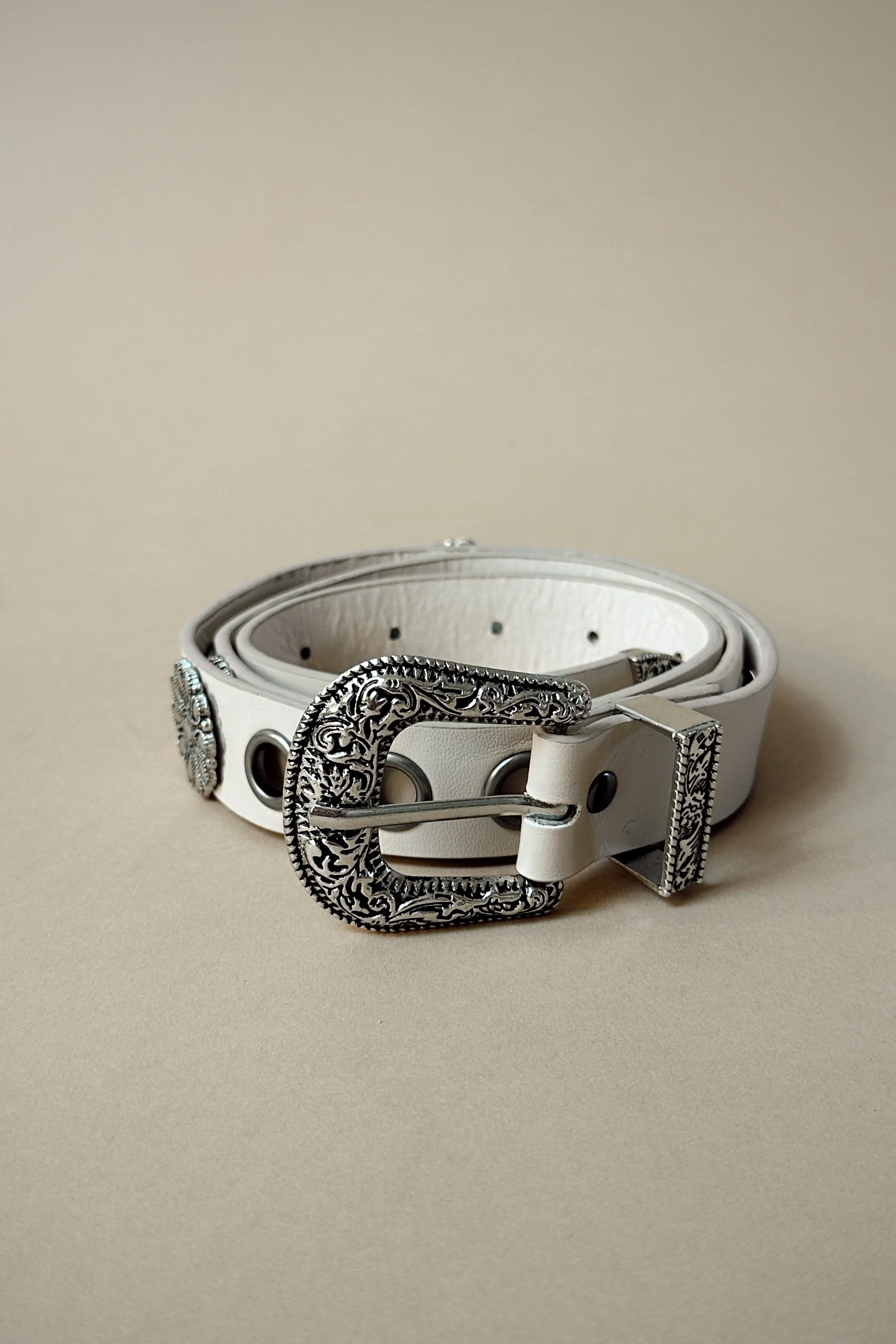Alaina Ivory & Silver Floral Western Belt - Image 5
