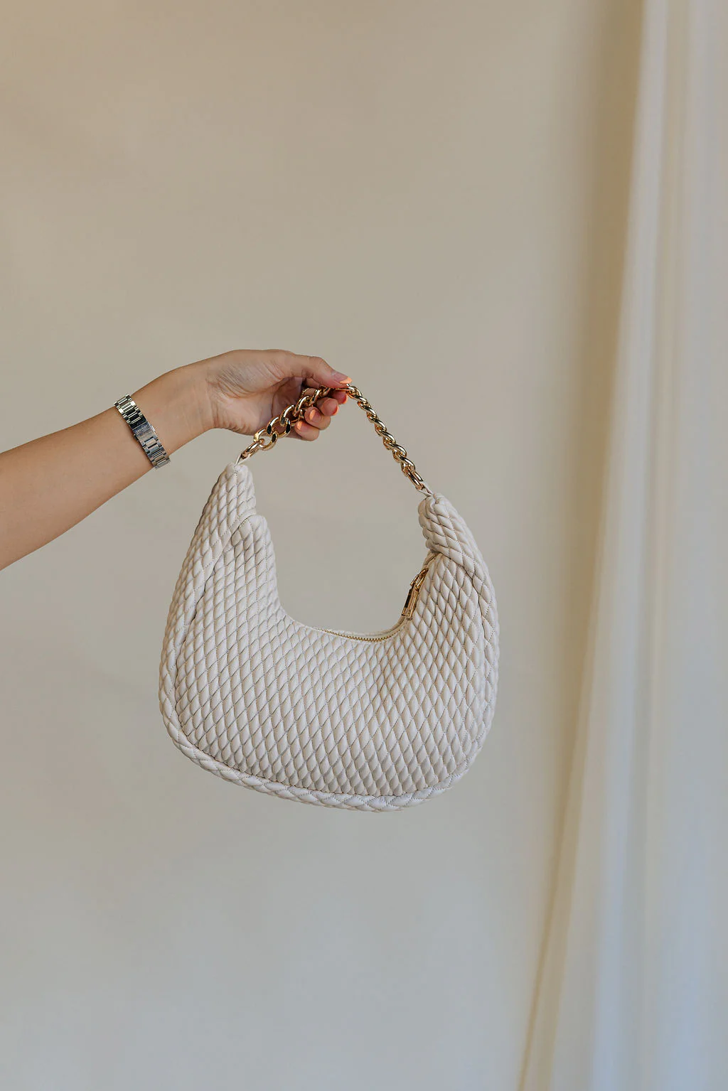 Jade Cream & Gold Chain Strap Purse - Image 9