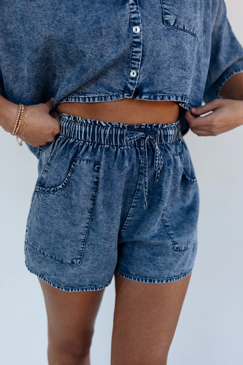 Jade Washed Denim Elastic Shorts - Image 3