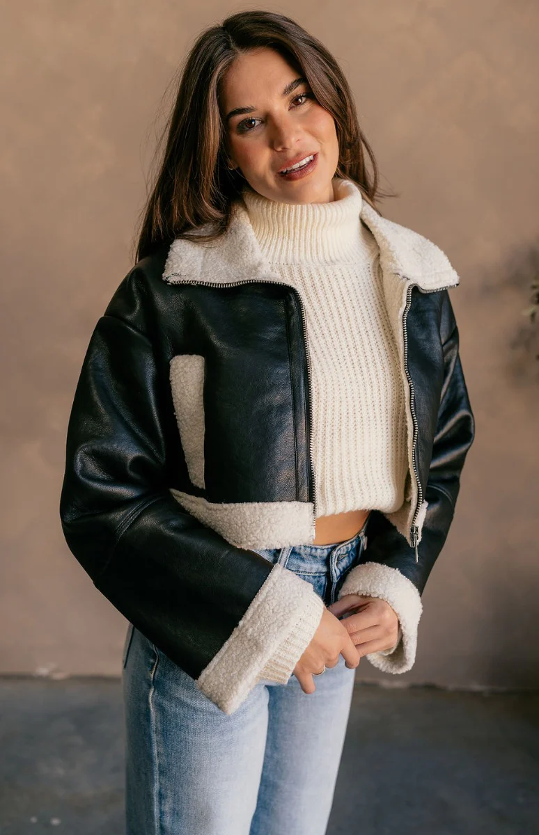 Jamie Black Faux Leather Puffer & Sherpa Cropped Jacket - Image 4