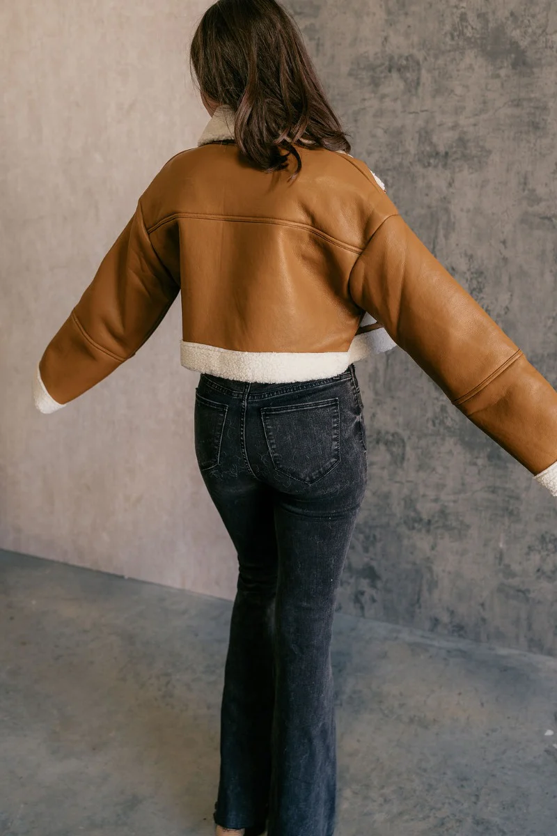 Jamie Brown Faux Leather & Sherpa Cropped Jacket - Image 5