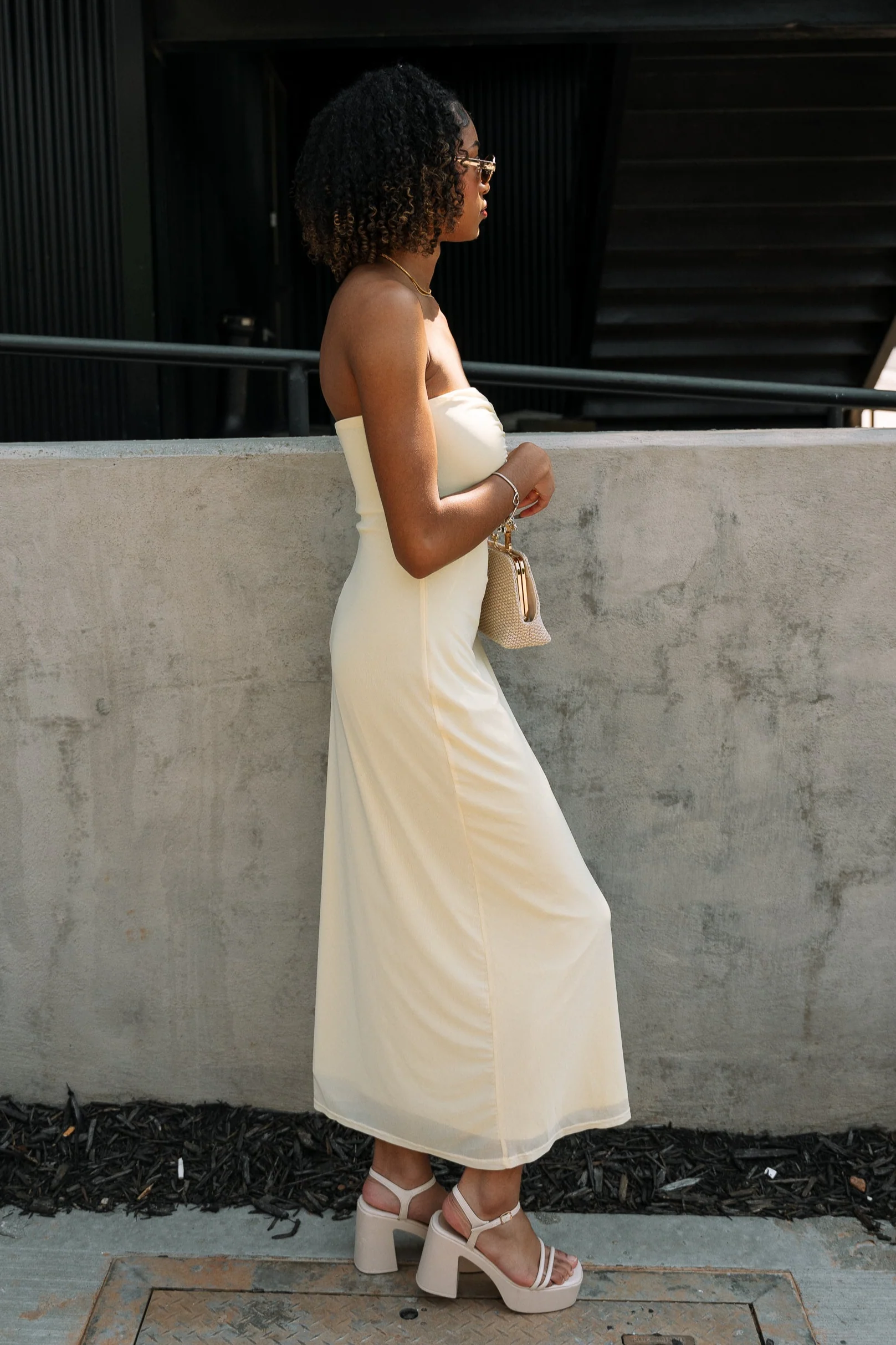 Jane Pale Yellow V-Wire Midi Dress - Image 8