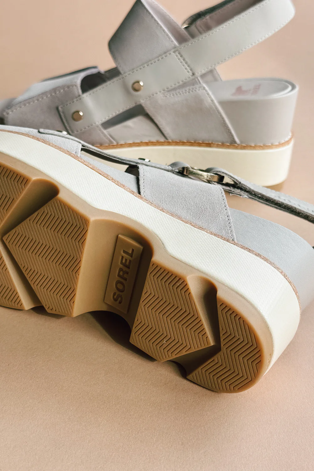 Sorel Joanie IV Wedge Crushed Clay & Gum Sandal - Image 6