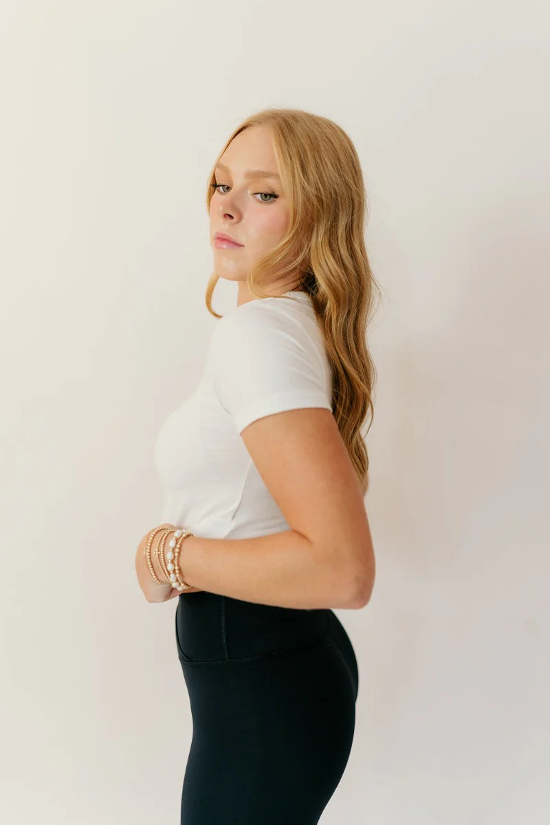 Jolie Off White Cropped Short Sleeve Top - Image 4