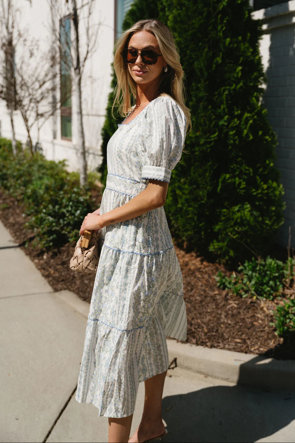 Jordyn White & Blue Floral Tiered Midi Dress - Image 3