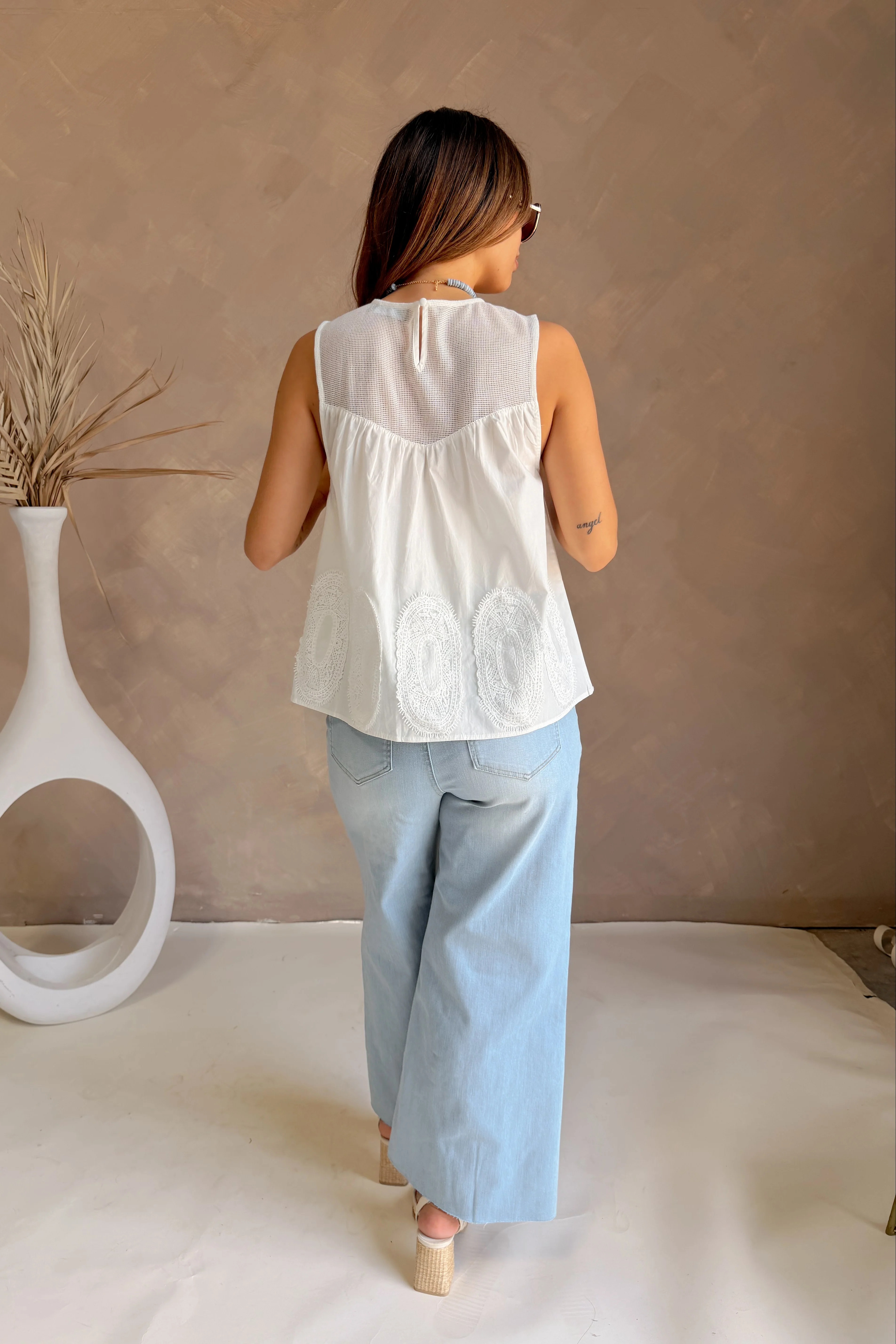 Jovie White Lace Applique Tank Top - Image 8
