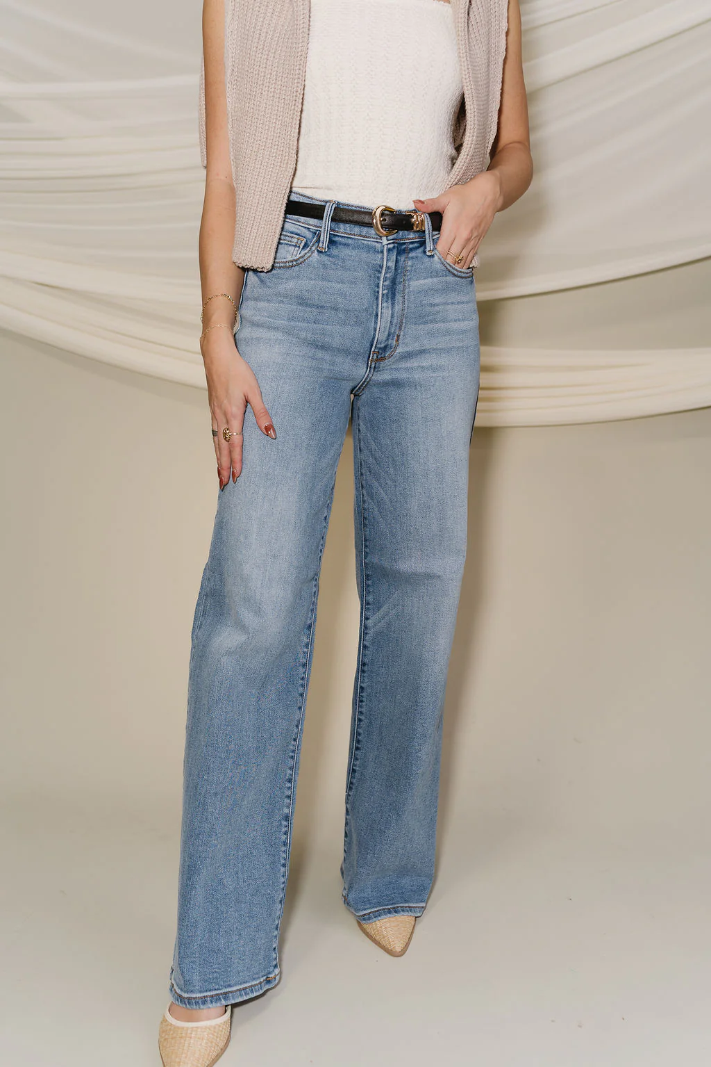 Judy Blue: Ariah Medium Wash Wide Leg Jeans - Image 5
