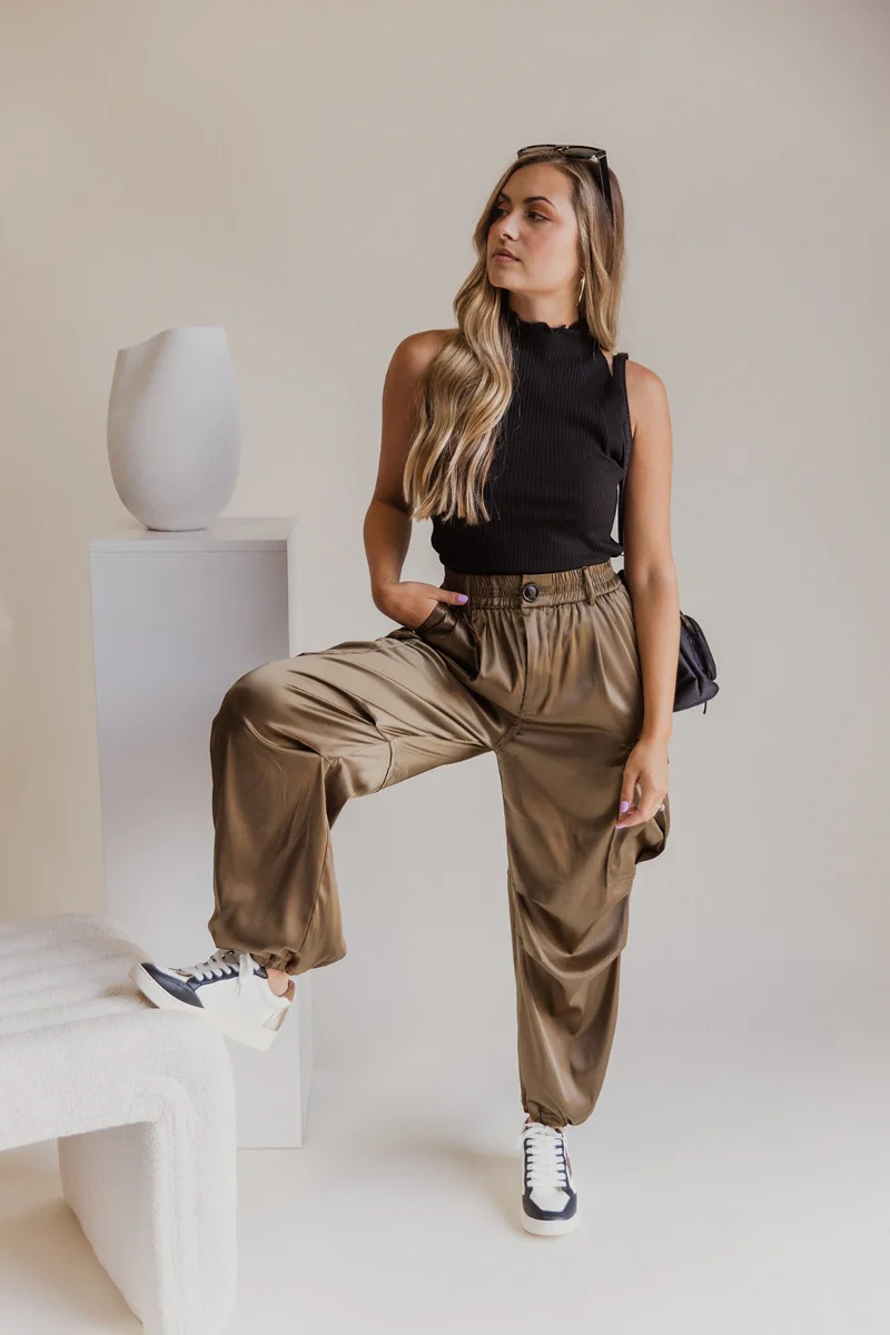 Jules High-Neck Ribbed Tank - Image 5