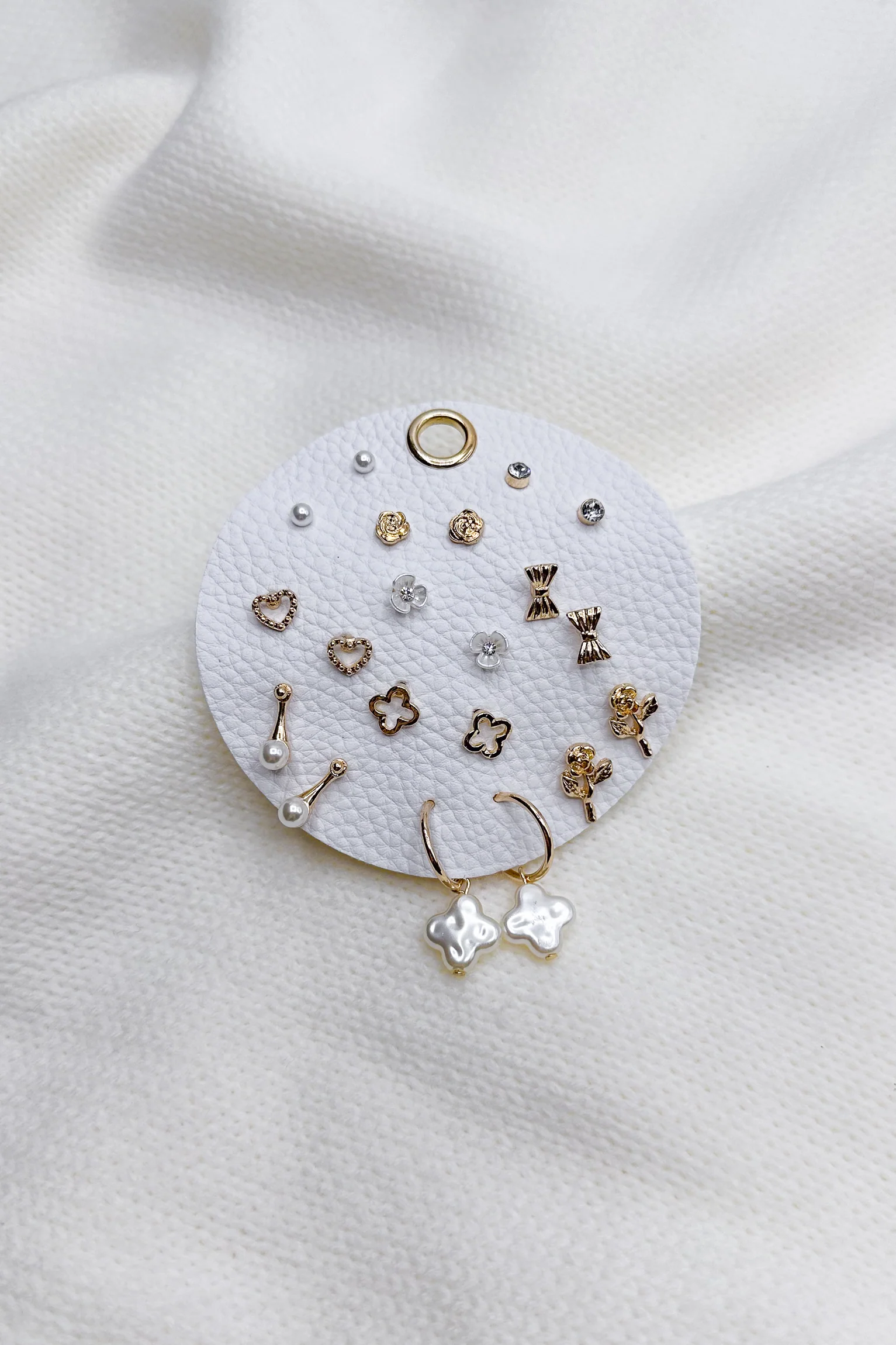 Kai Pearl & Gold Flower Stud Earring Set - Image 3