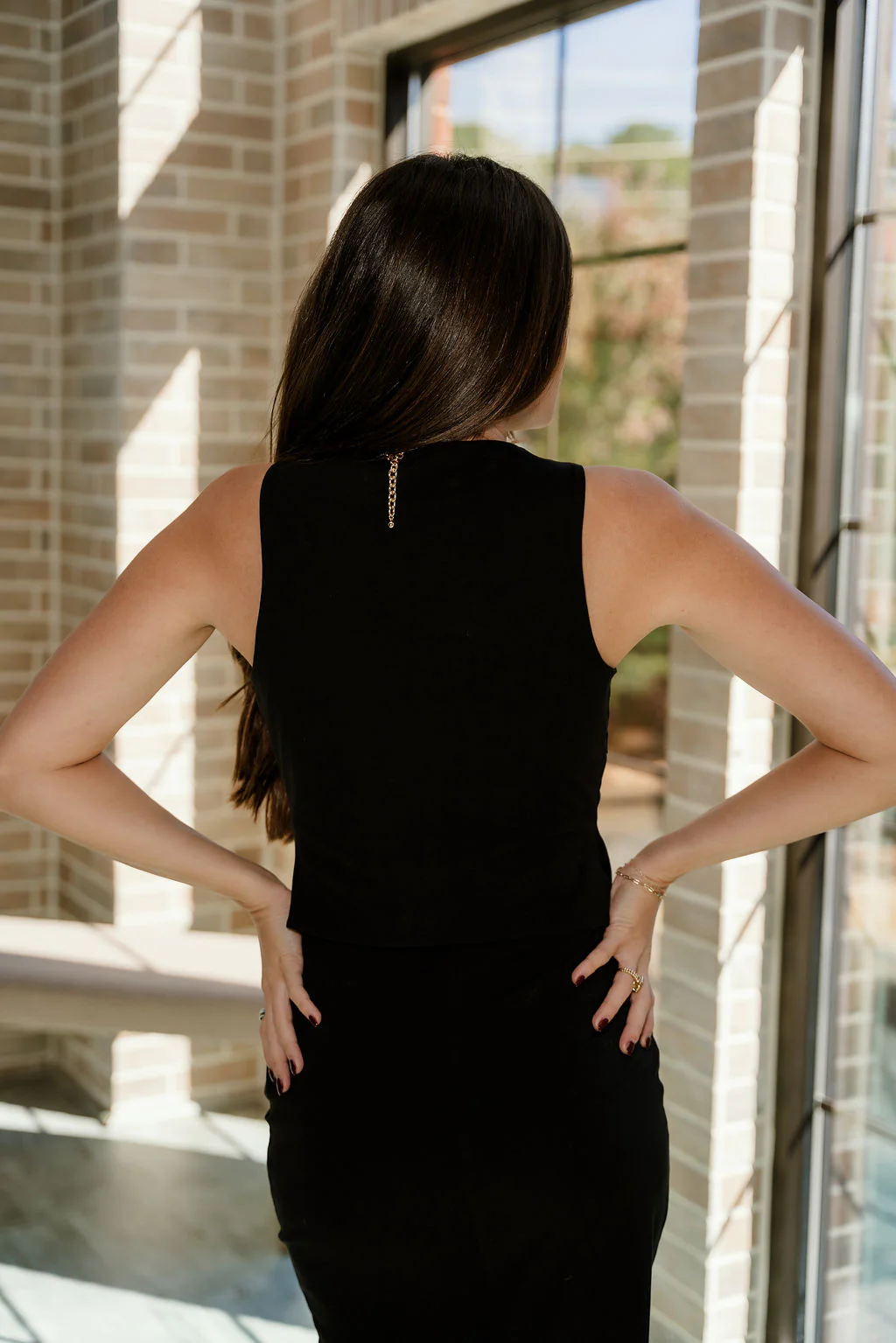 Kaia Black Split Hem Tank - Image 10