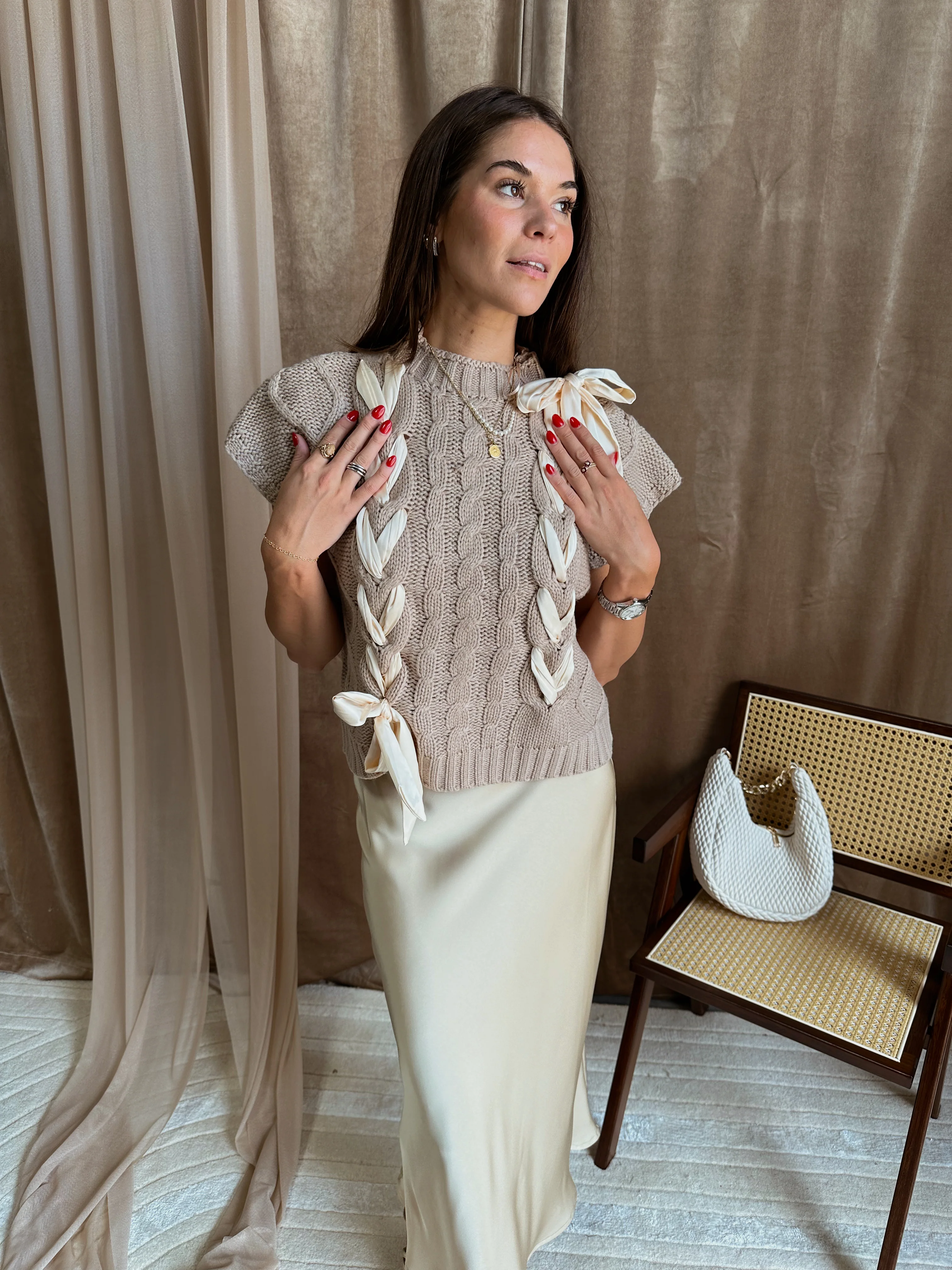 Karina Bow Sleeveless Sweater - Image 3