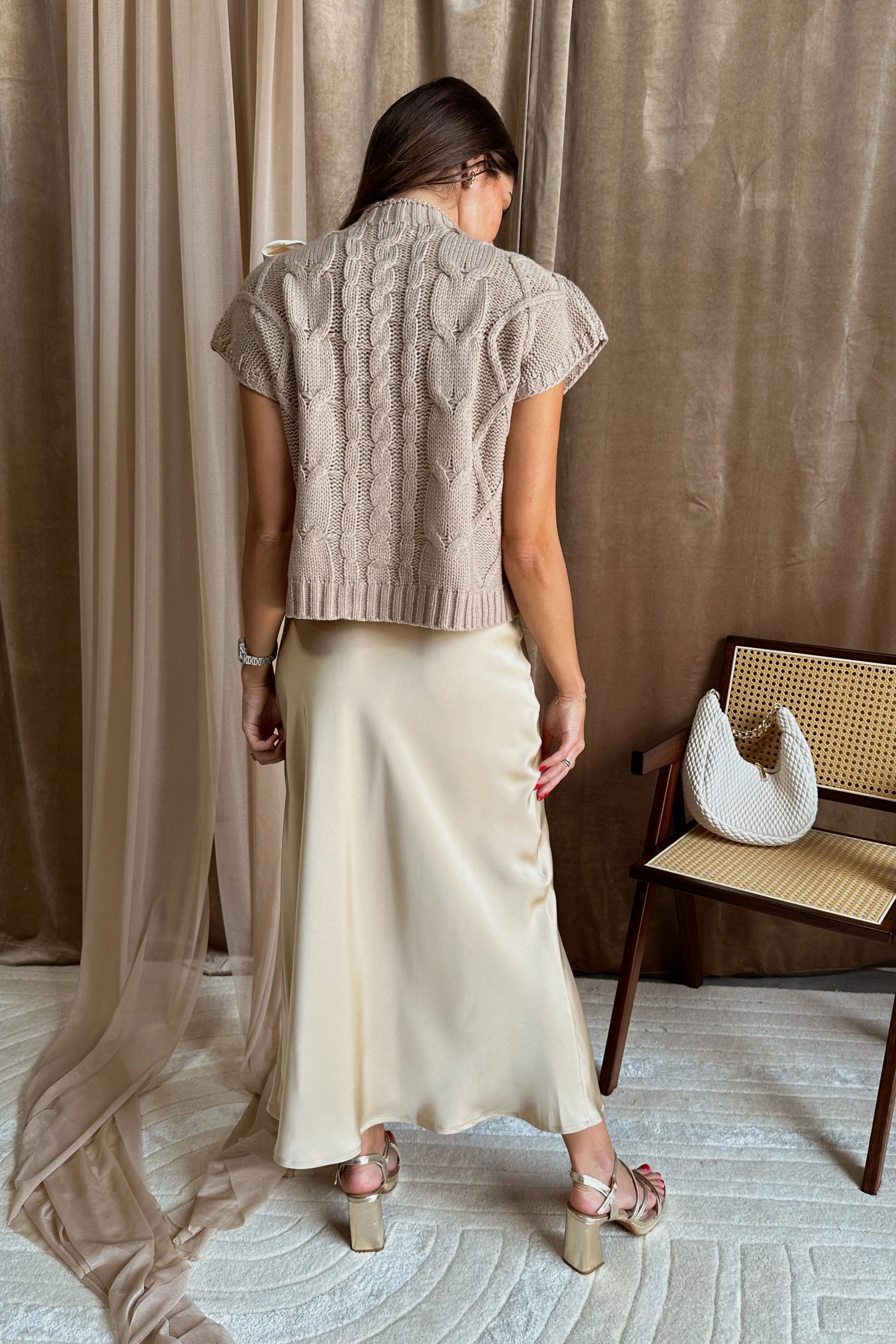 Karina Bow Sleeveless Sweater - Image 4