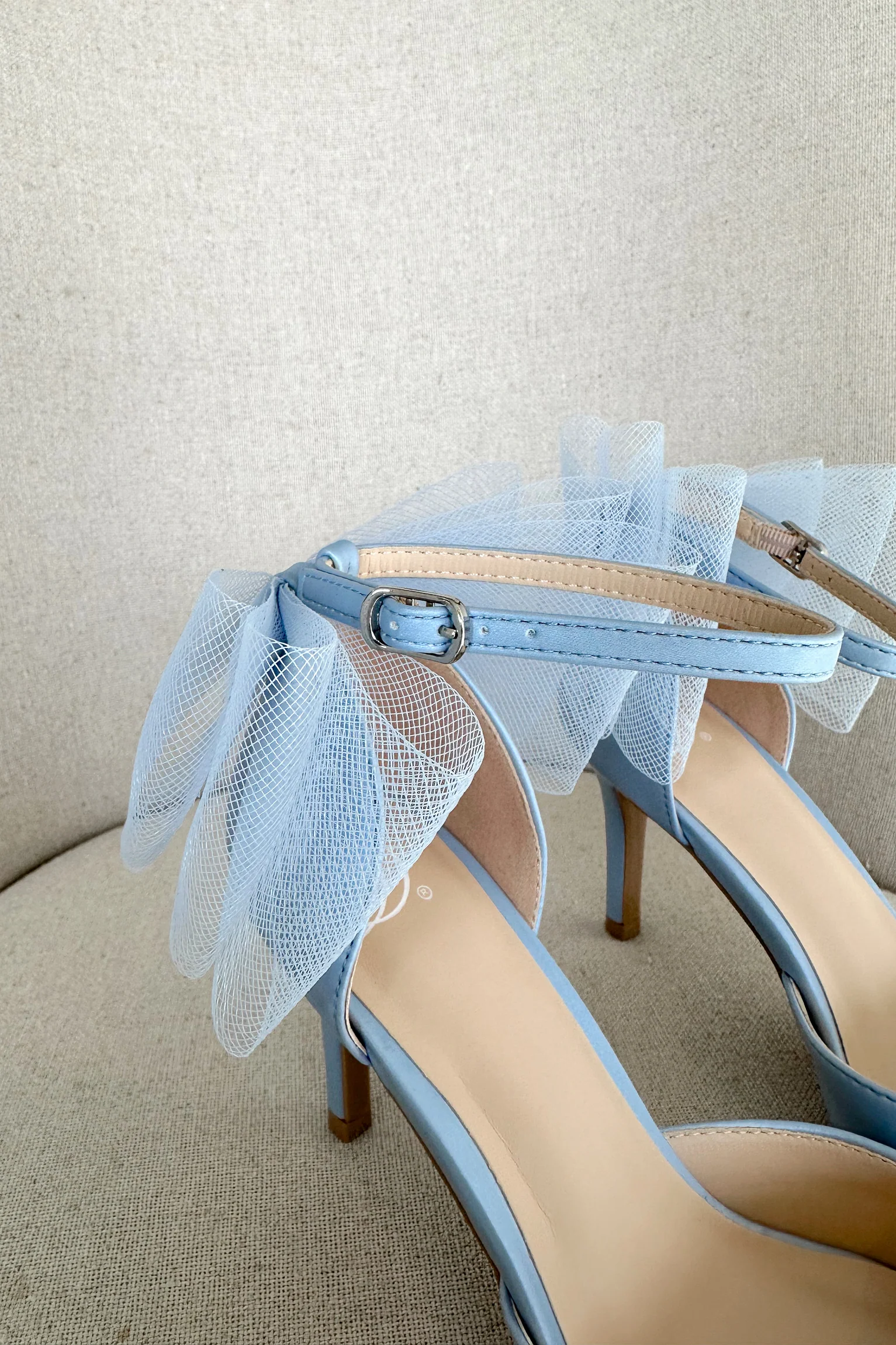 Karmen Blue Bow Pointed Toe Heel - Image 10