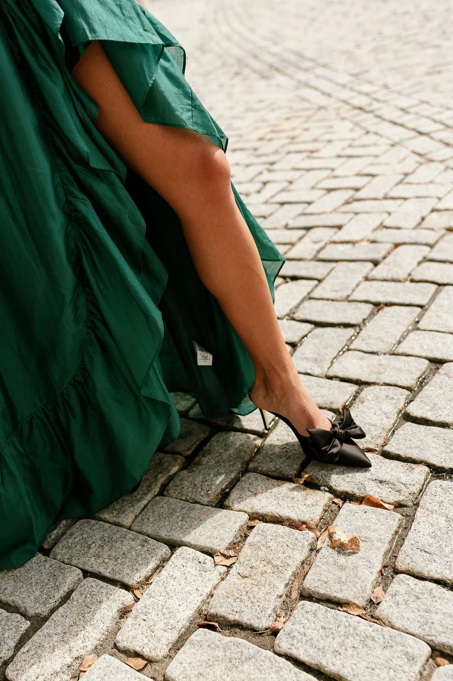 Dolce Vita Kayli Onyx Satin Heel - Image 3