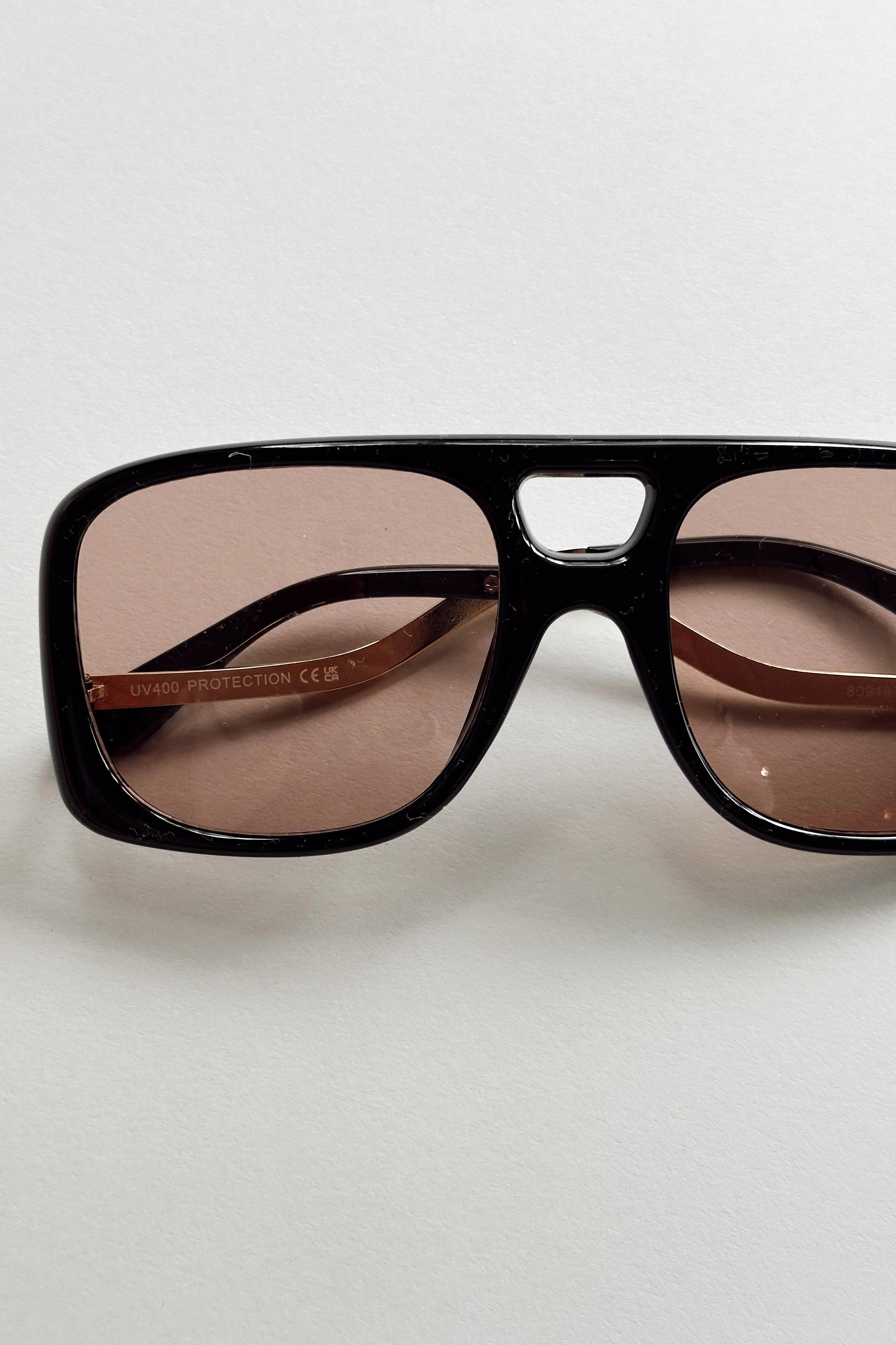 Kennedy Sunglasses in Black & Brown - Image 4
