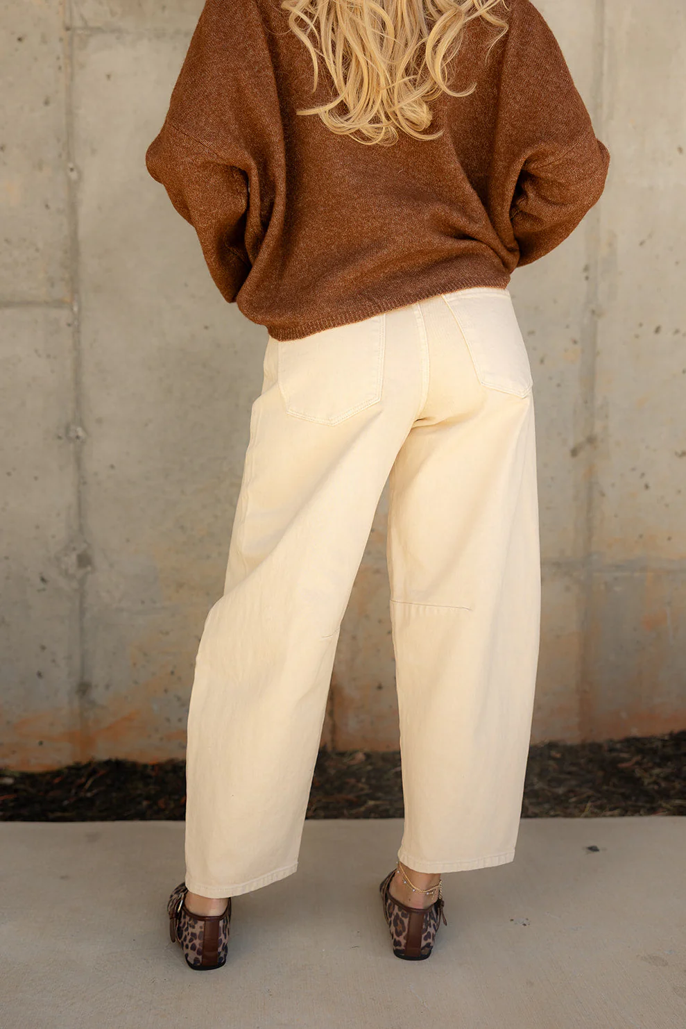 Khloe Ivory Barrel Leg Mid-Rise Jeans - Image 8
