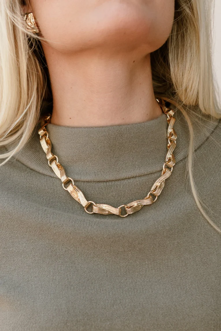 Kimber Gold Ribbed Twist Chain Necklace - Image 2