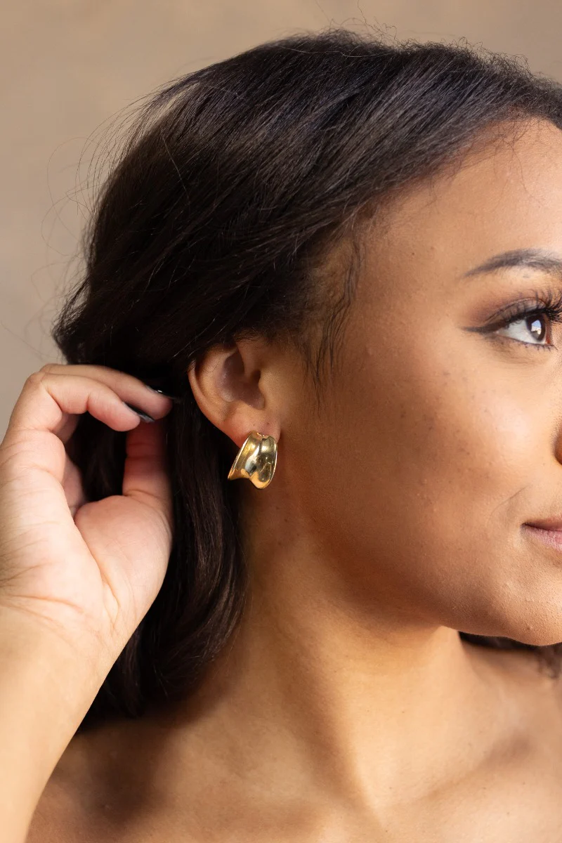 Kinsley Gold Earrings - Image 2