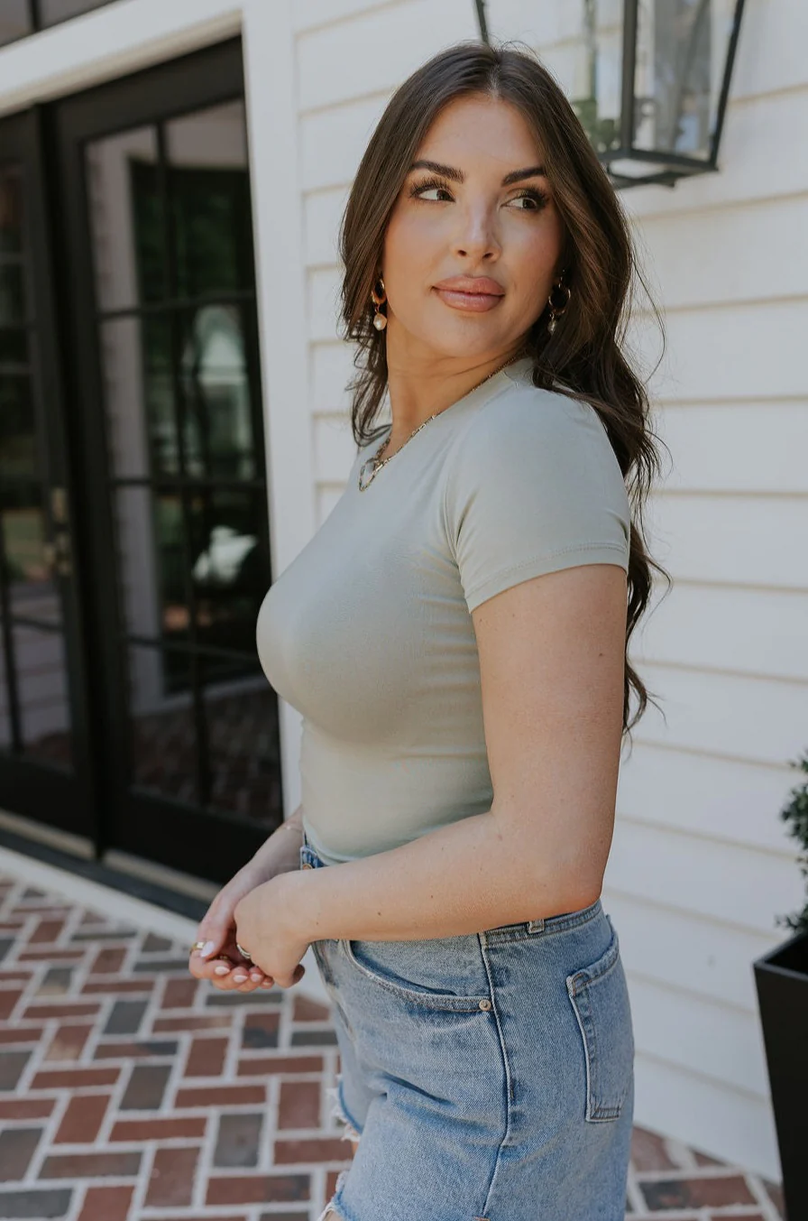 Kira Short Sleeve Cropped Top - Image 16