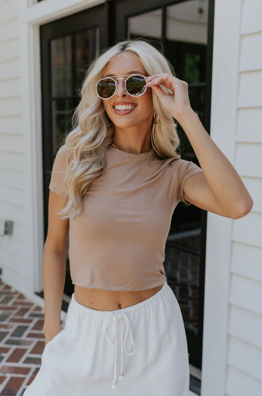 Kira Short Sleeve Cropped Top - Image 21