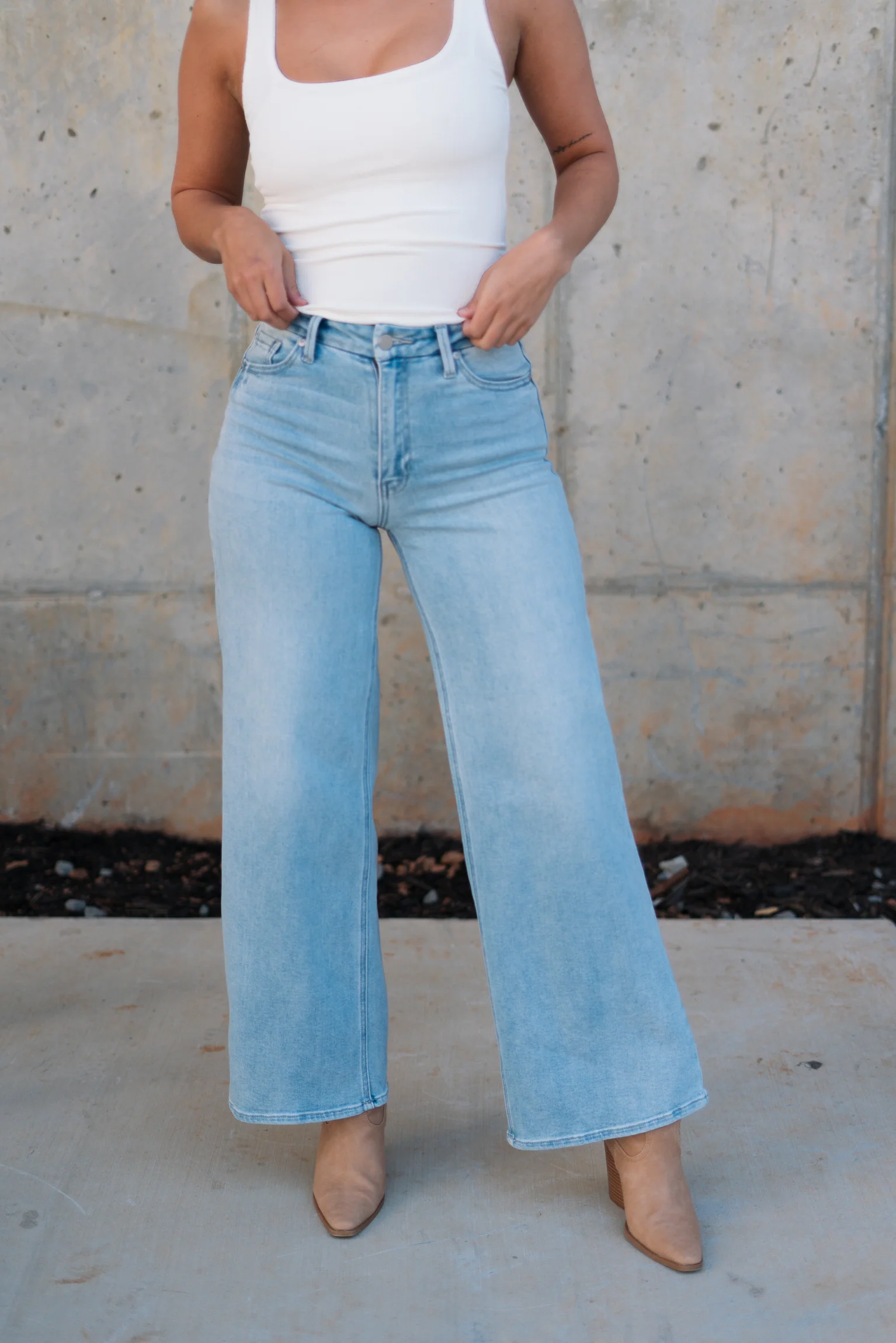 Kristen Light Wash Wide Leg Jeans
