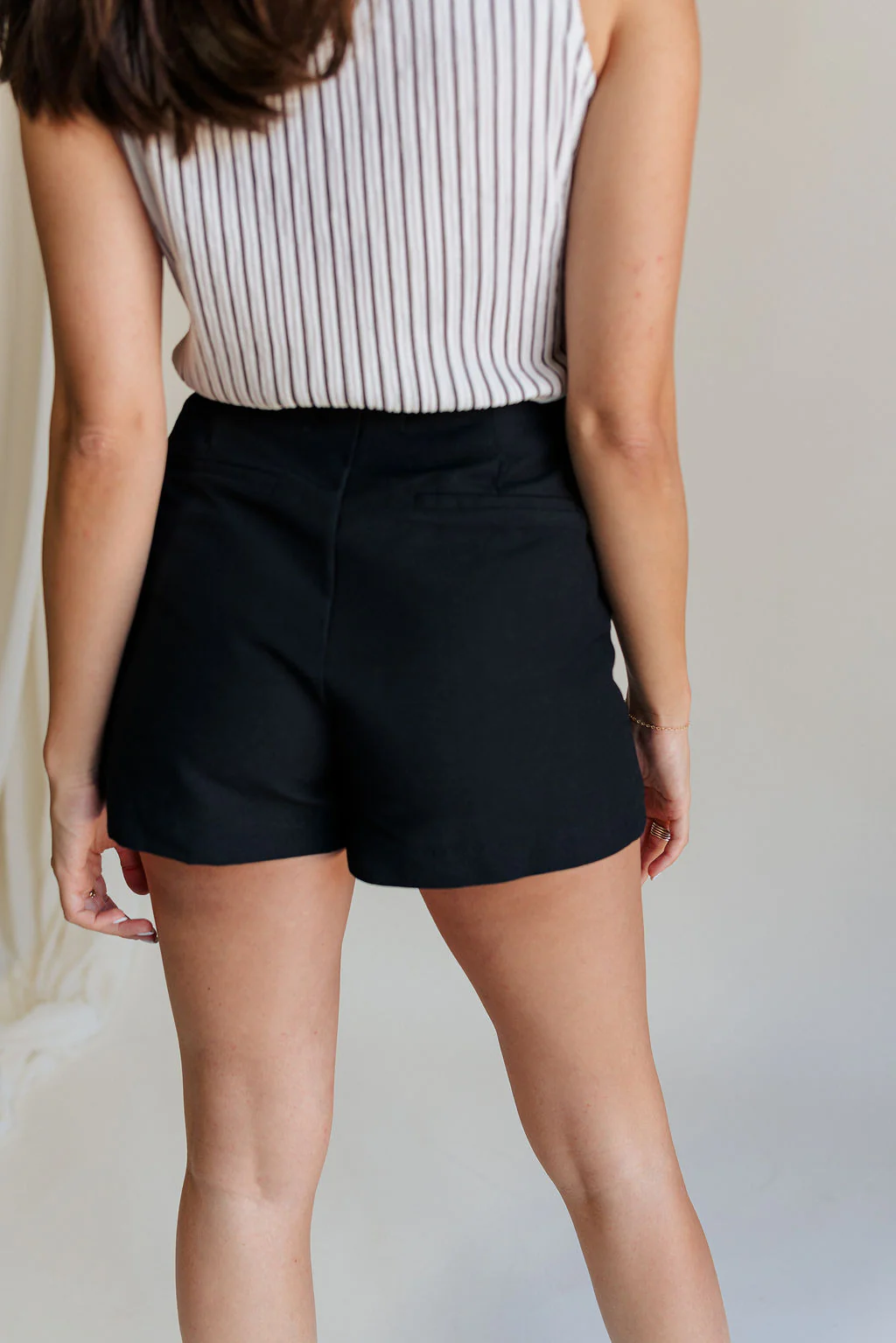 Kyla Asymmetrical Hem Skort - Image 9