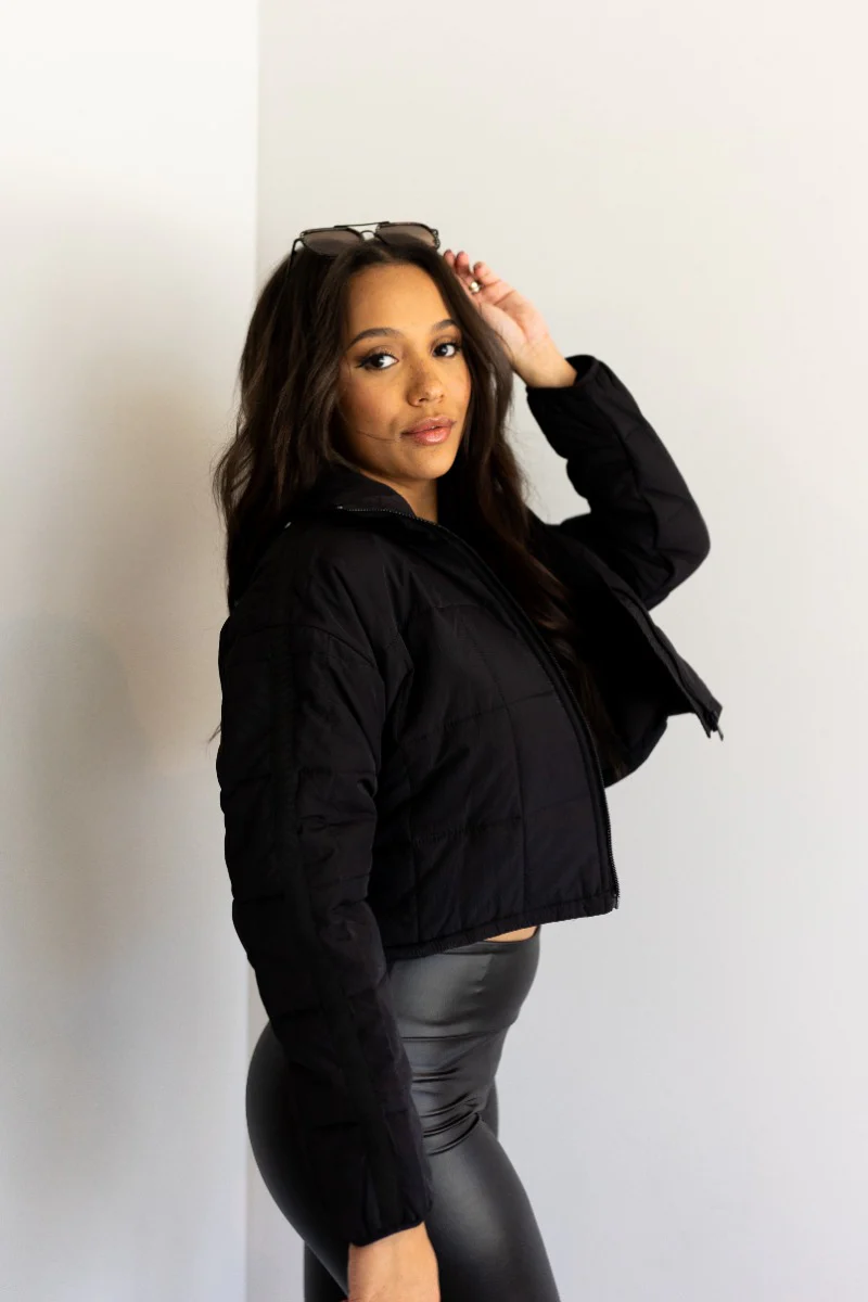 Kyra Black Cropped Puffer Jacket - Image 4