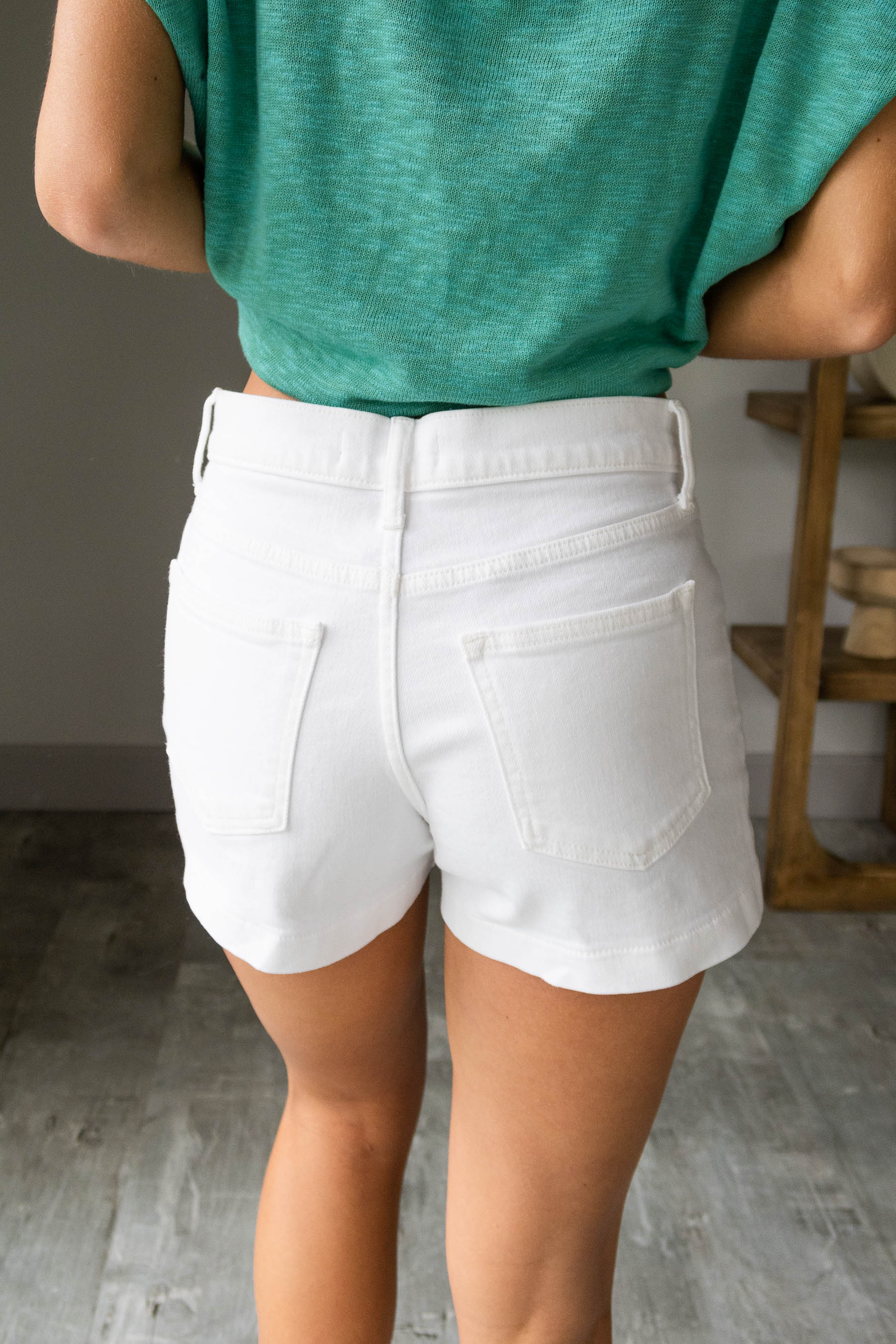Lara White Western Pocket Denim Shorts - Image 4