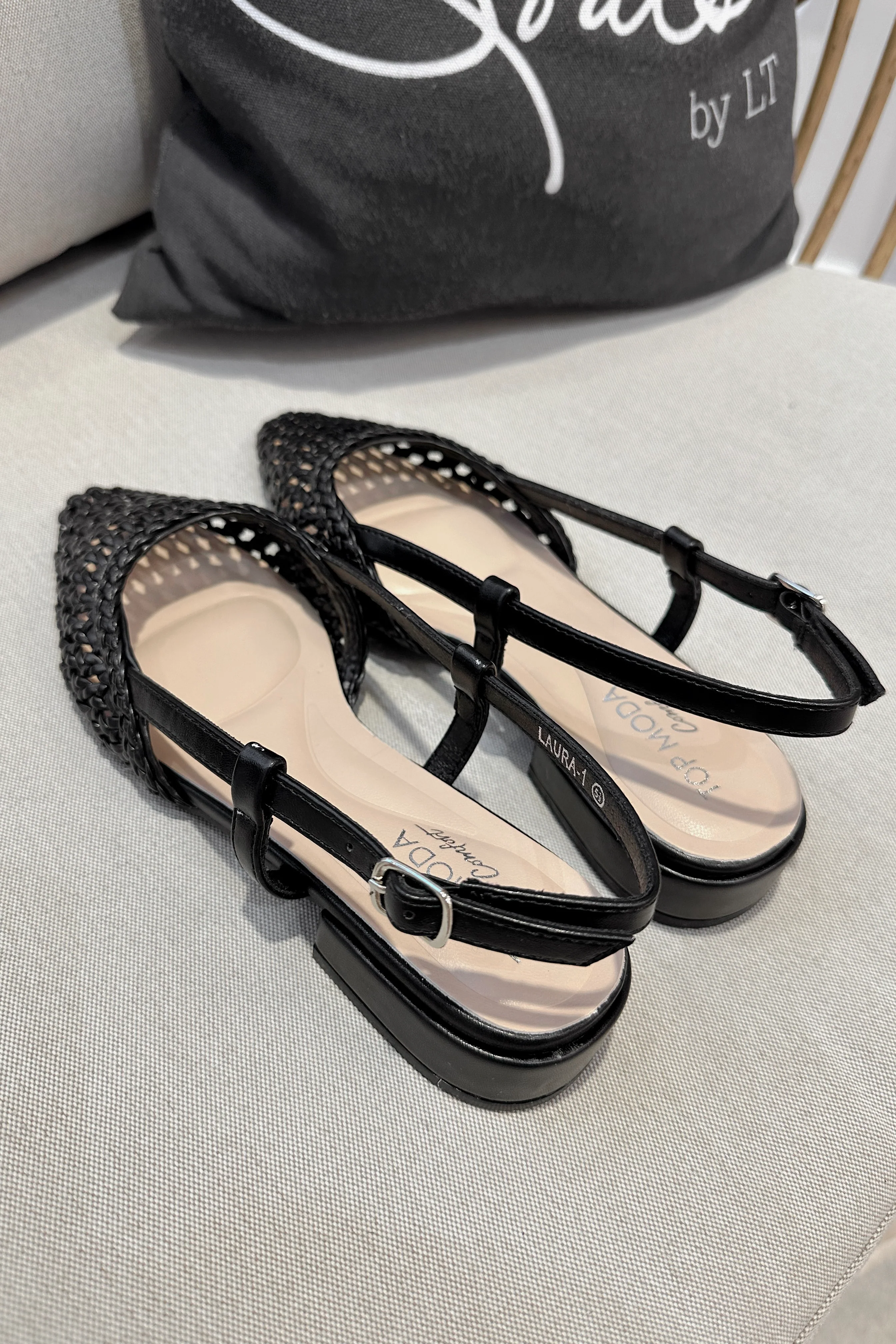 Laura Black Woven Pointed Toe Slingback Mule - Image 5