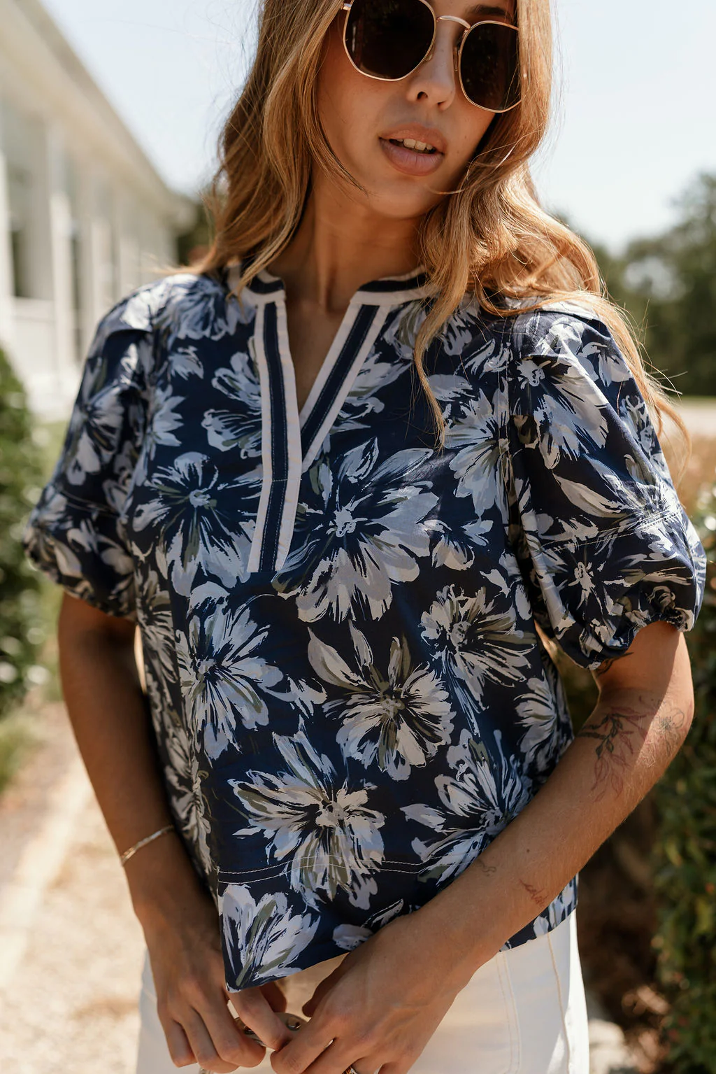 Laura Blue Multi Floral Short Sleeve Top - Image 4