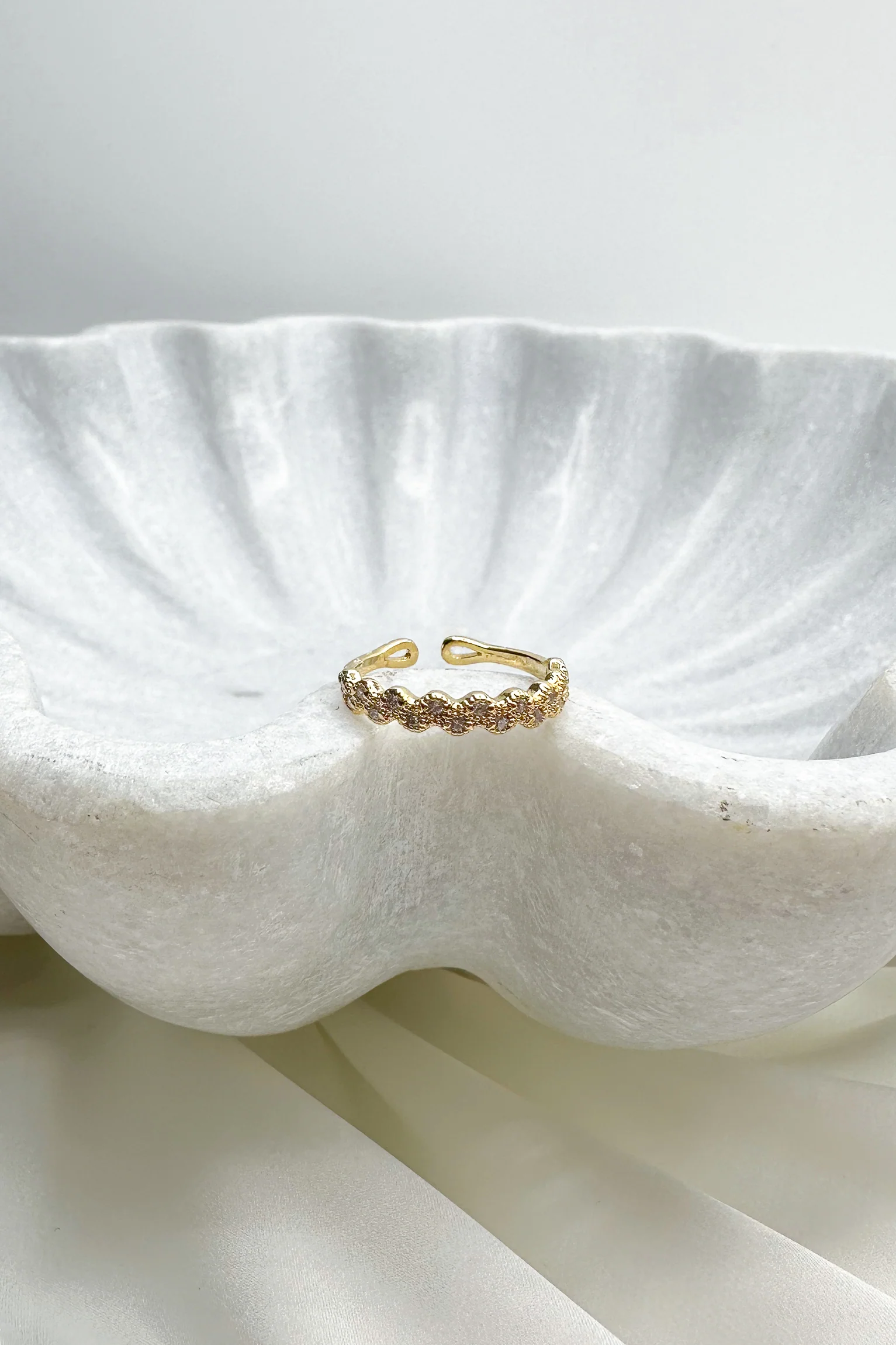 Laura Rhinestones Adjustable Ring - Image 4