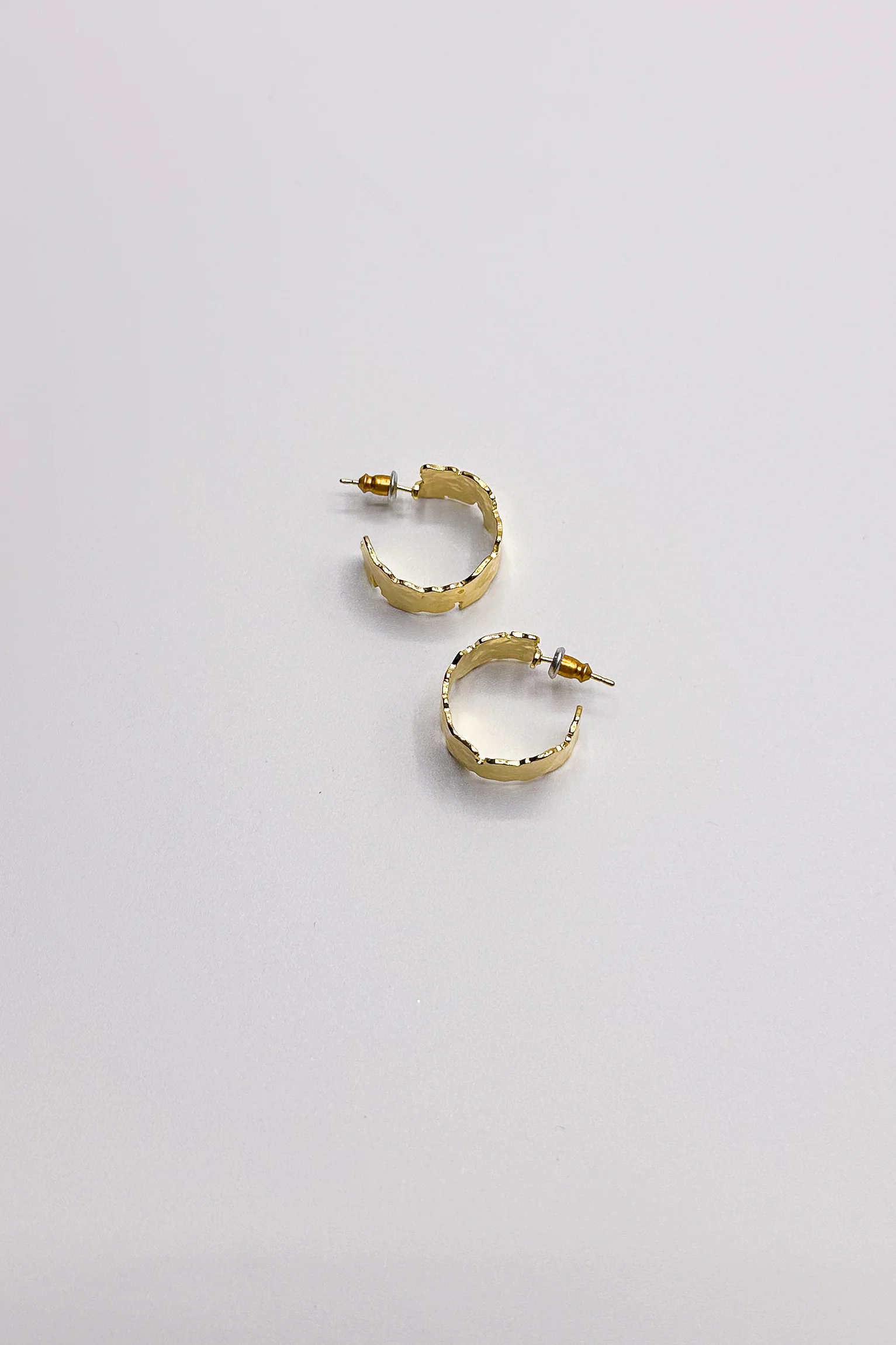 Laurel Gold Hammered Hoops Earring - Image 3