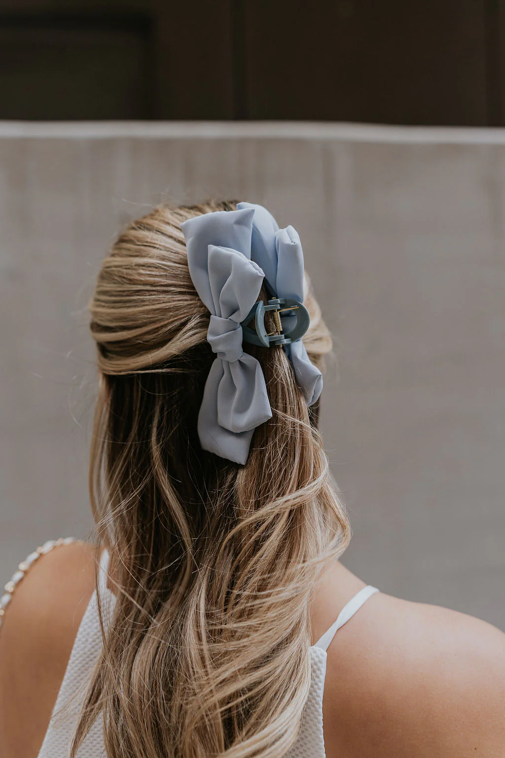 Laylani Hair Bow Claw Clip - Image 2