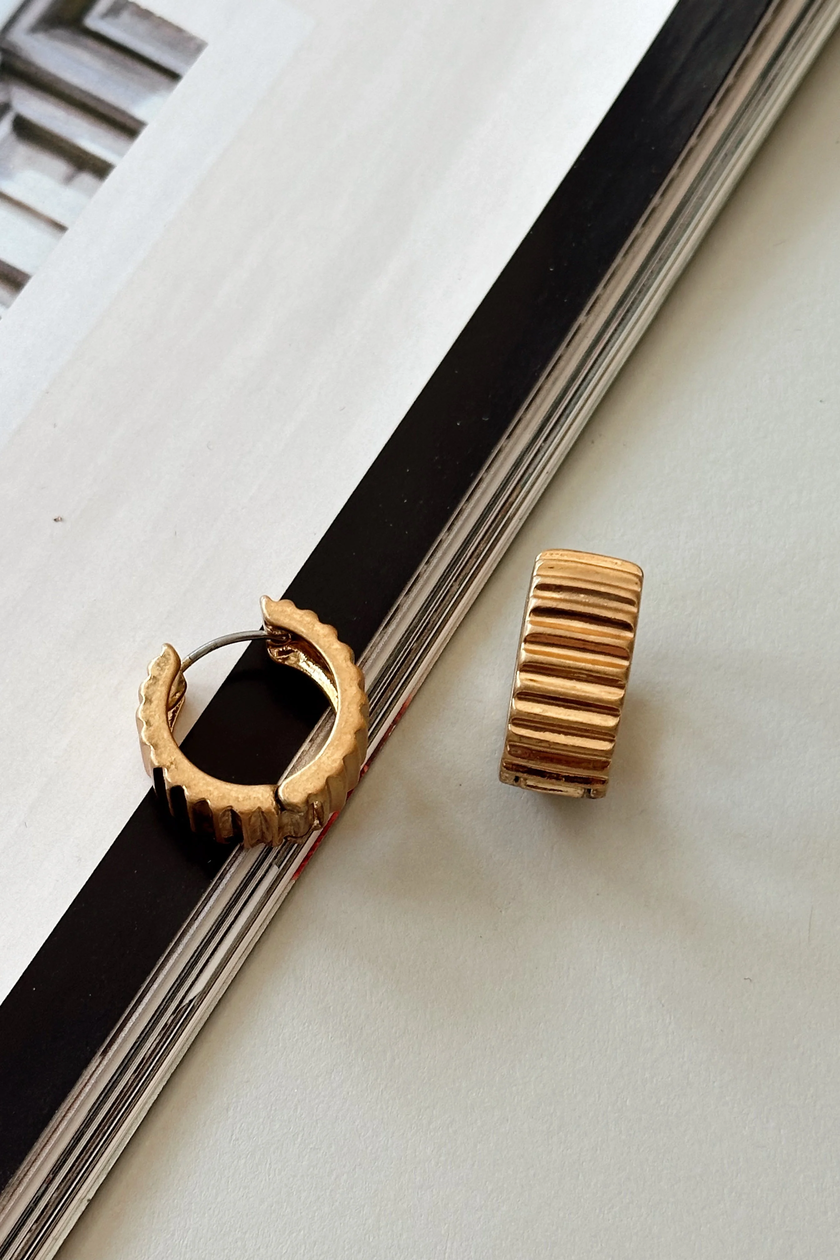 Leah Gold Ribbed Hoop Earrings