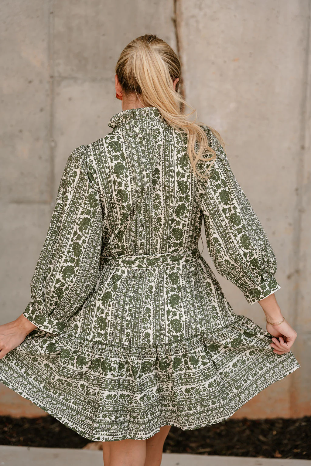 Leila Green & White Floral Flare Mini Dress - Image 11