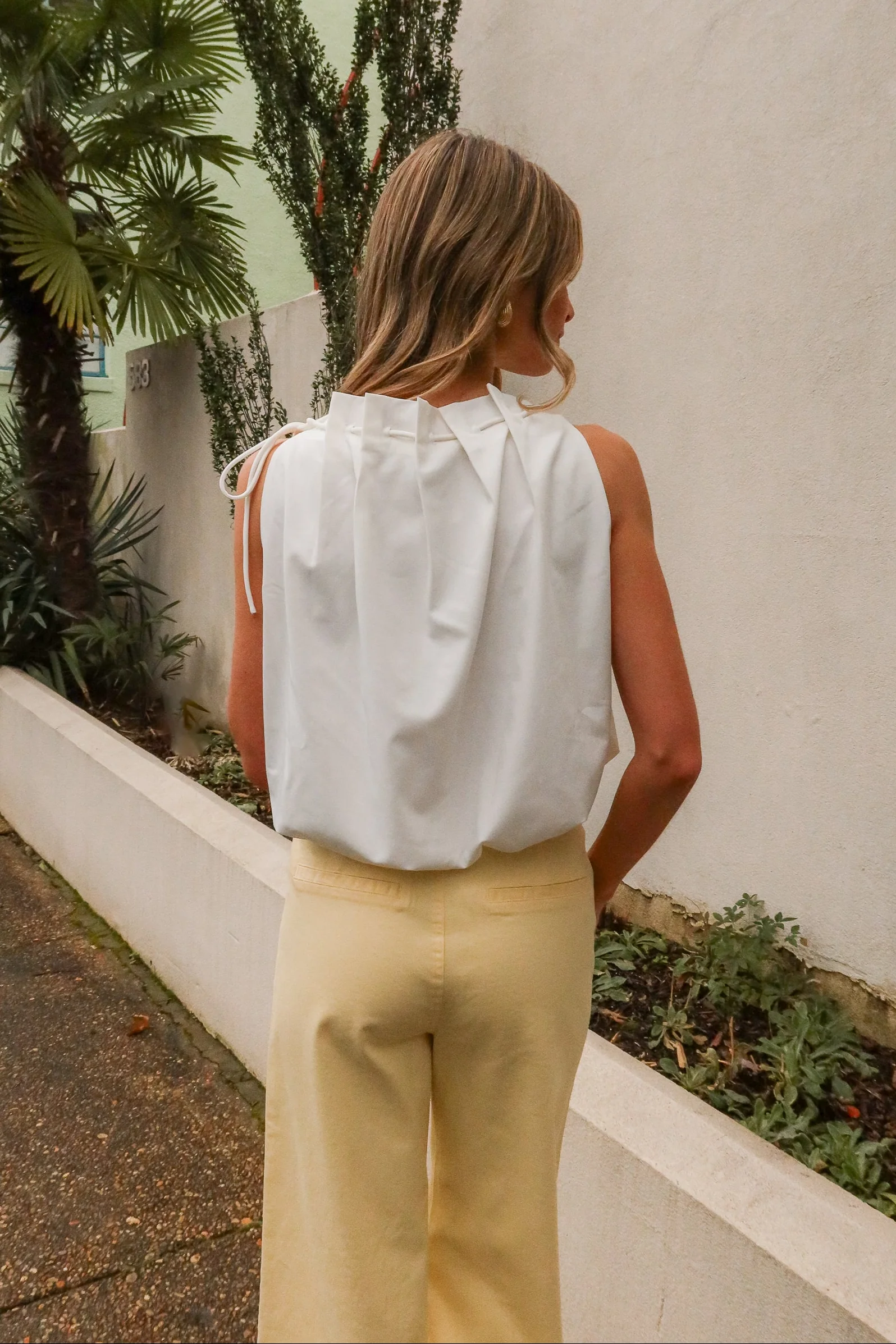 Leila White Bubble High Neck Tank - Image 4