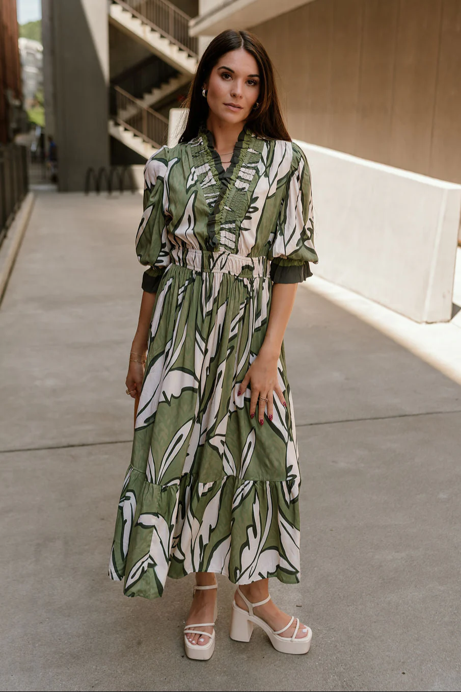 Lexi Green & Cream Floral Midi Dress - Image 2