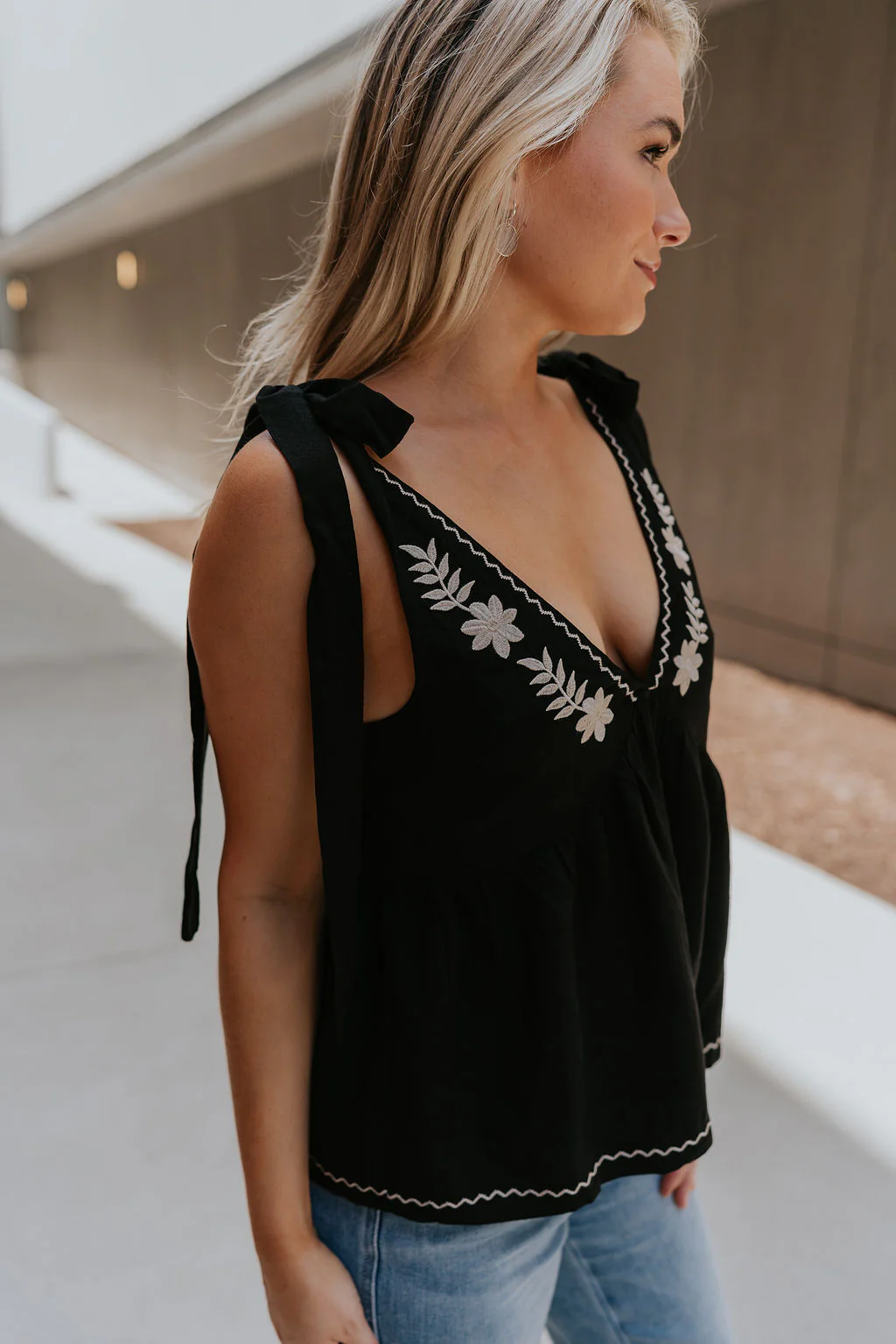Lilah Black & White Floral Tie Strap Tank - Image 2
