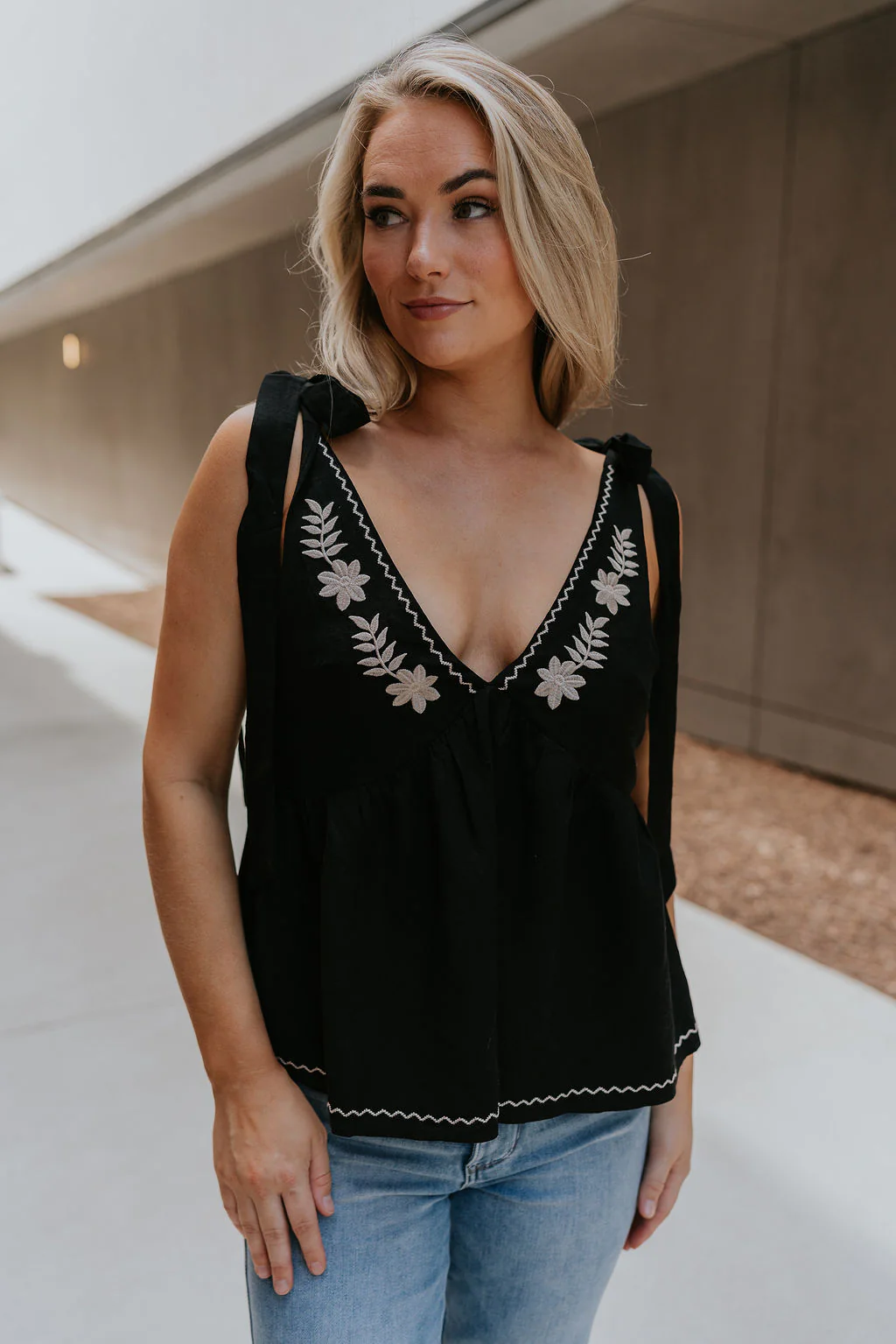 Lilah Black & White Floral Tie Strap Tank - Image 5