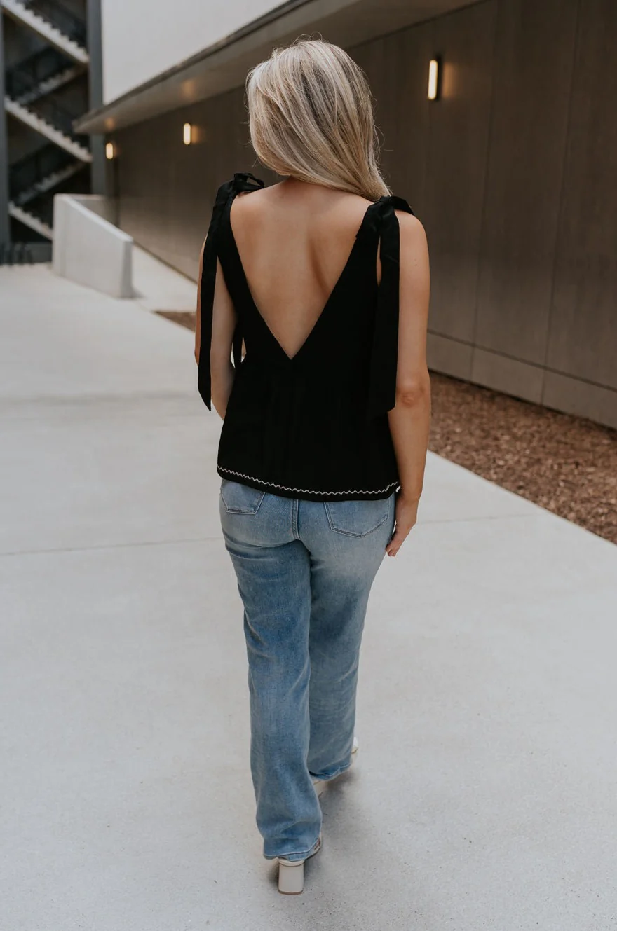 Lilah Black & White Floral Tie Strap Tank - Image 7