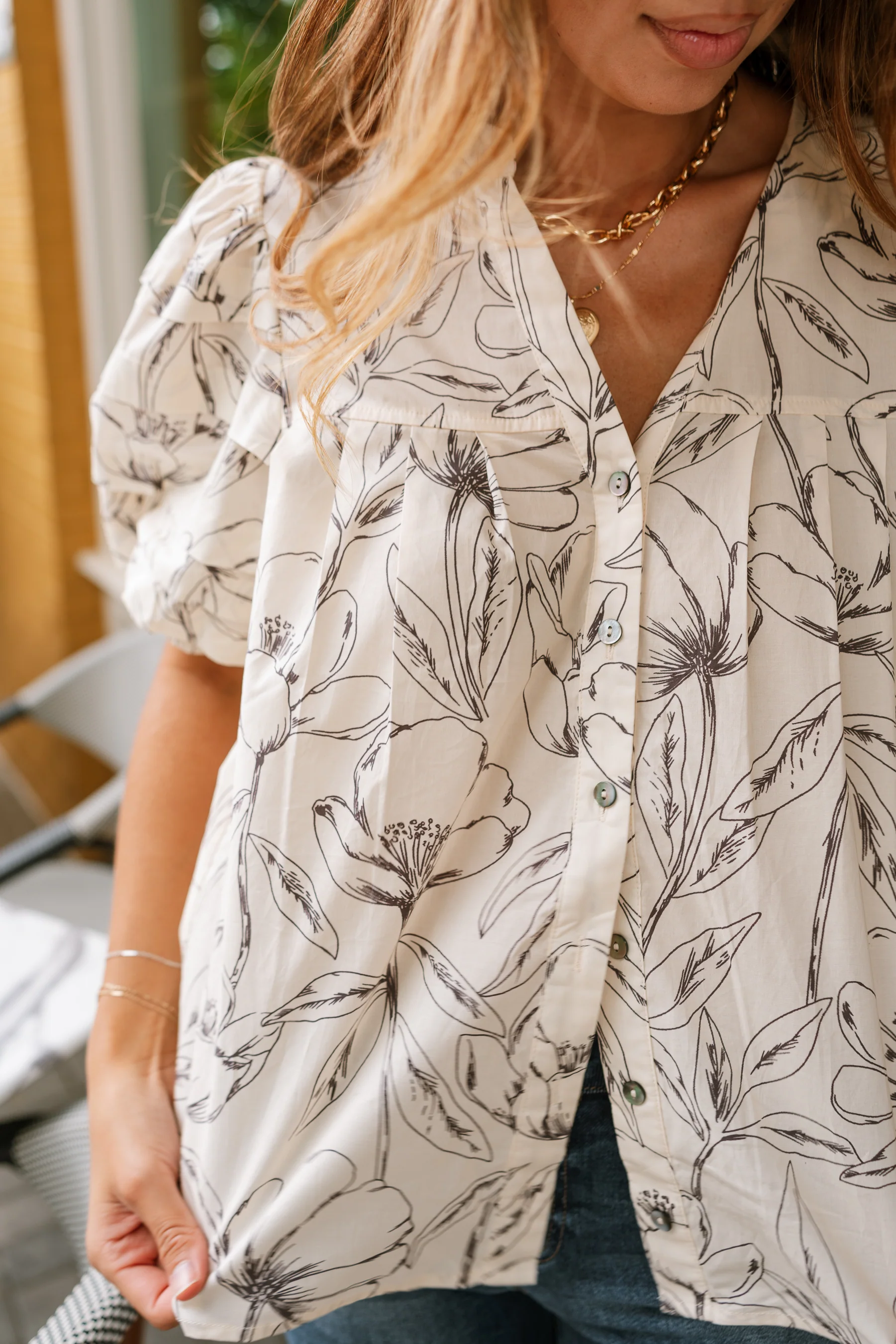 Lily Cream & Black Floral Short Sleeve Top - Image 5