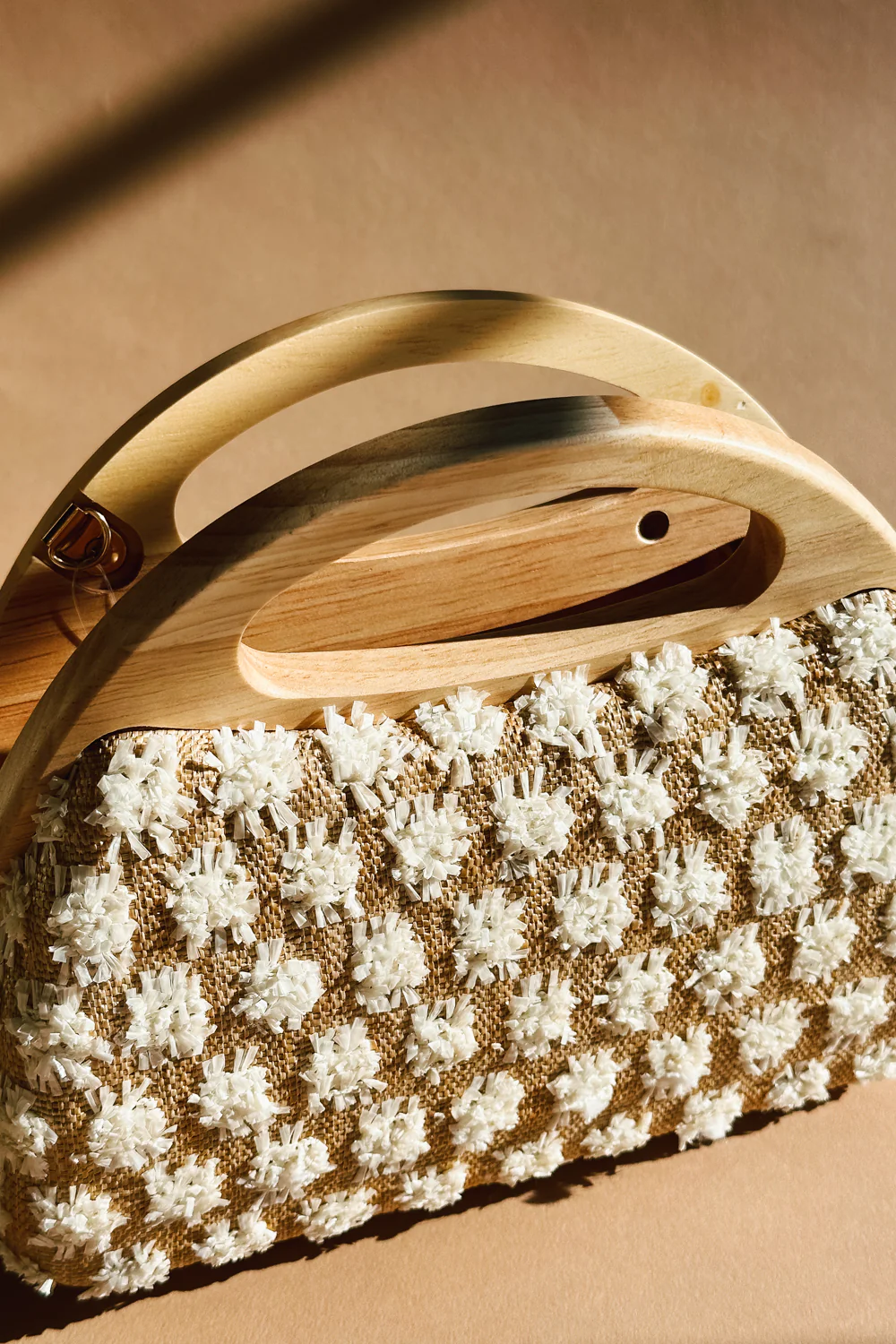 Lindy Natural Rattan Textured Purse - Image 3