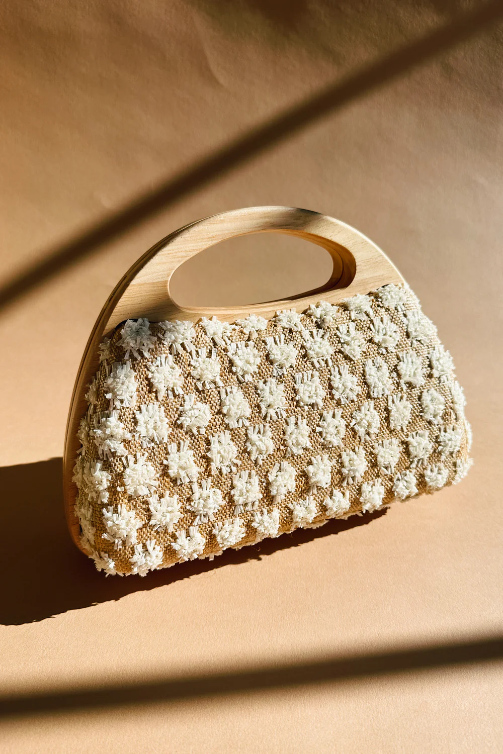 Lindy Natural Rattan Textured Purse - Image 6