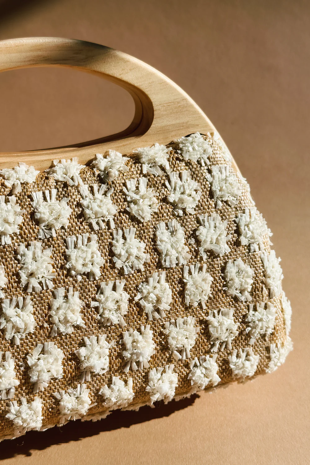 Lindy Natural Rattan Textured Purse - Image 7